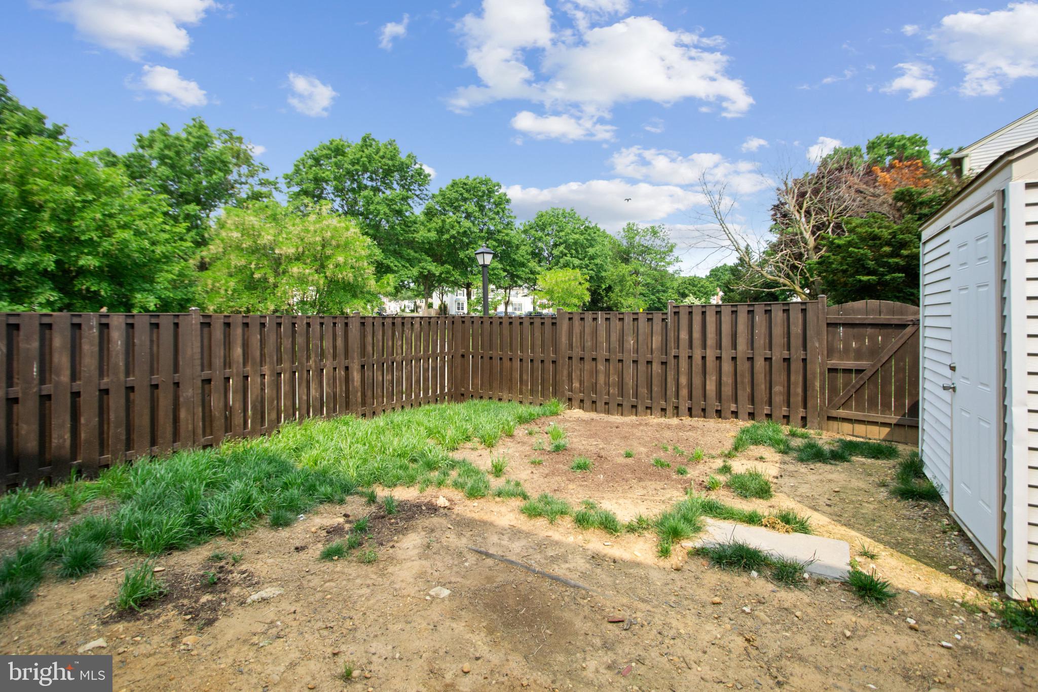 LANDSDOWNE - Residential