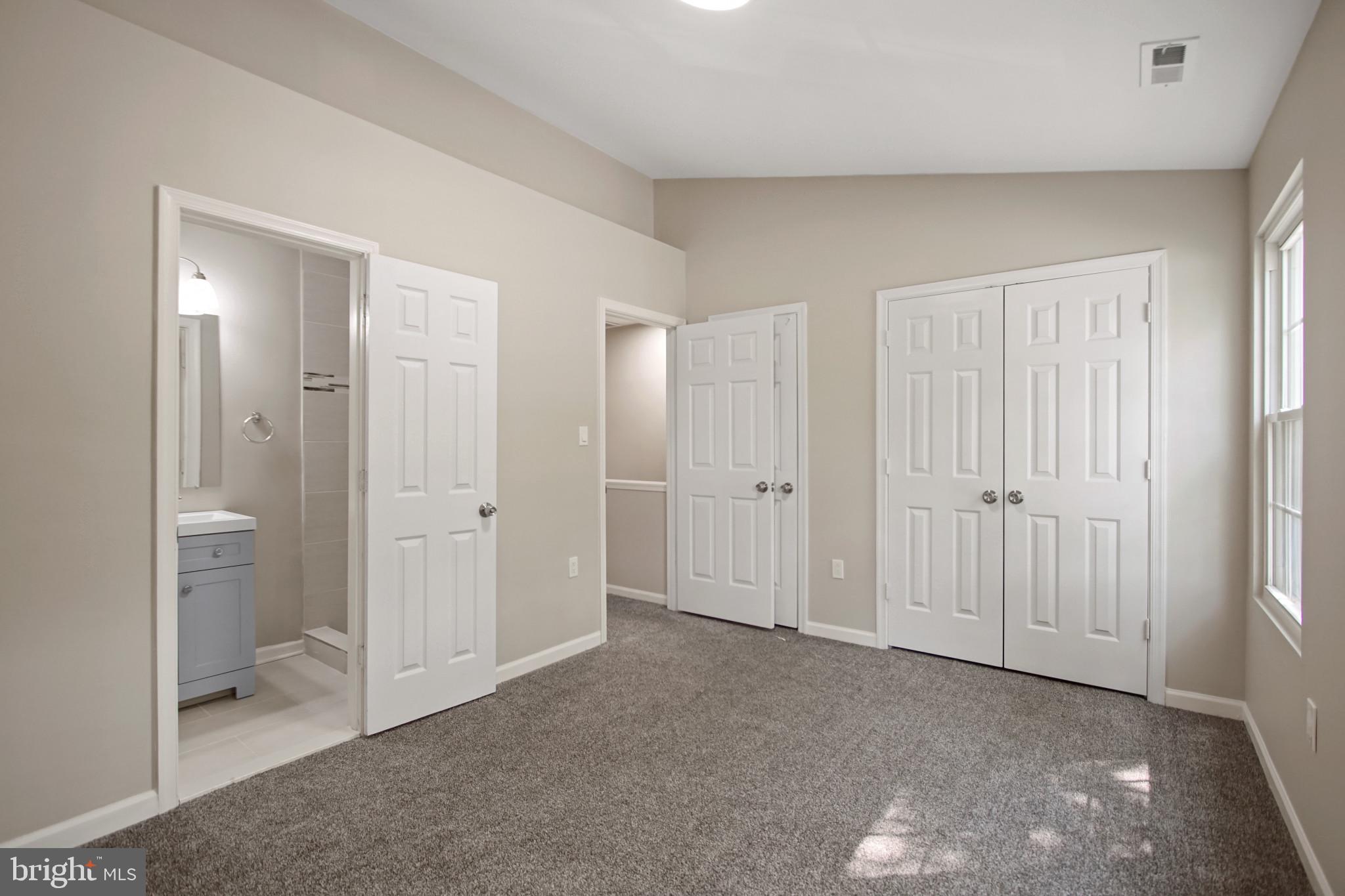 LANDSDOWNE - Residential