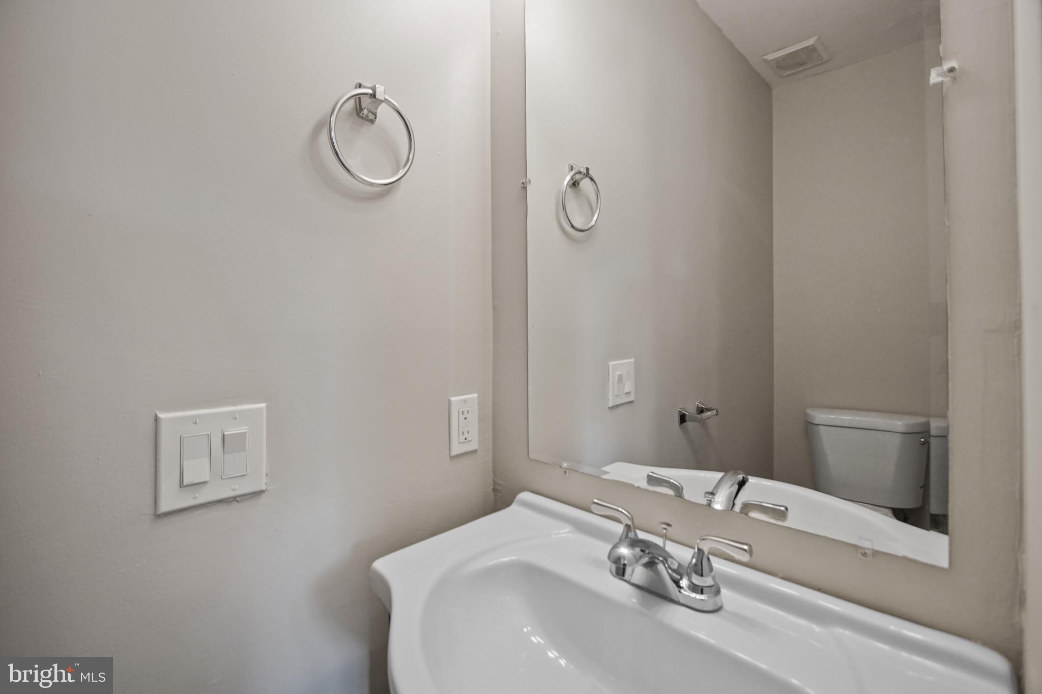 LANDSDOWNE - Residential