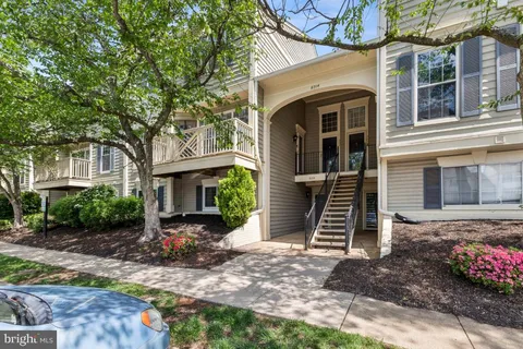 8214 Winstead Place Unit 201, Manassas, VA 20109 - MLS#: VAPW2093146