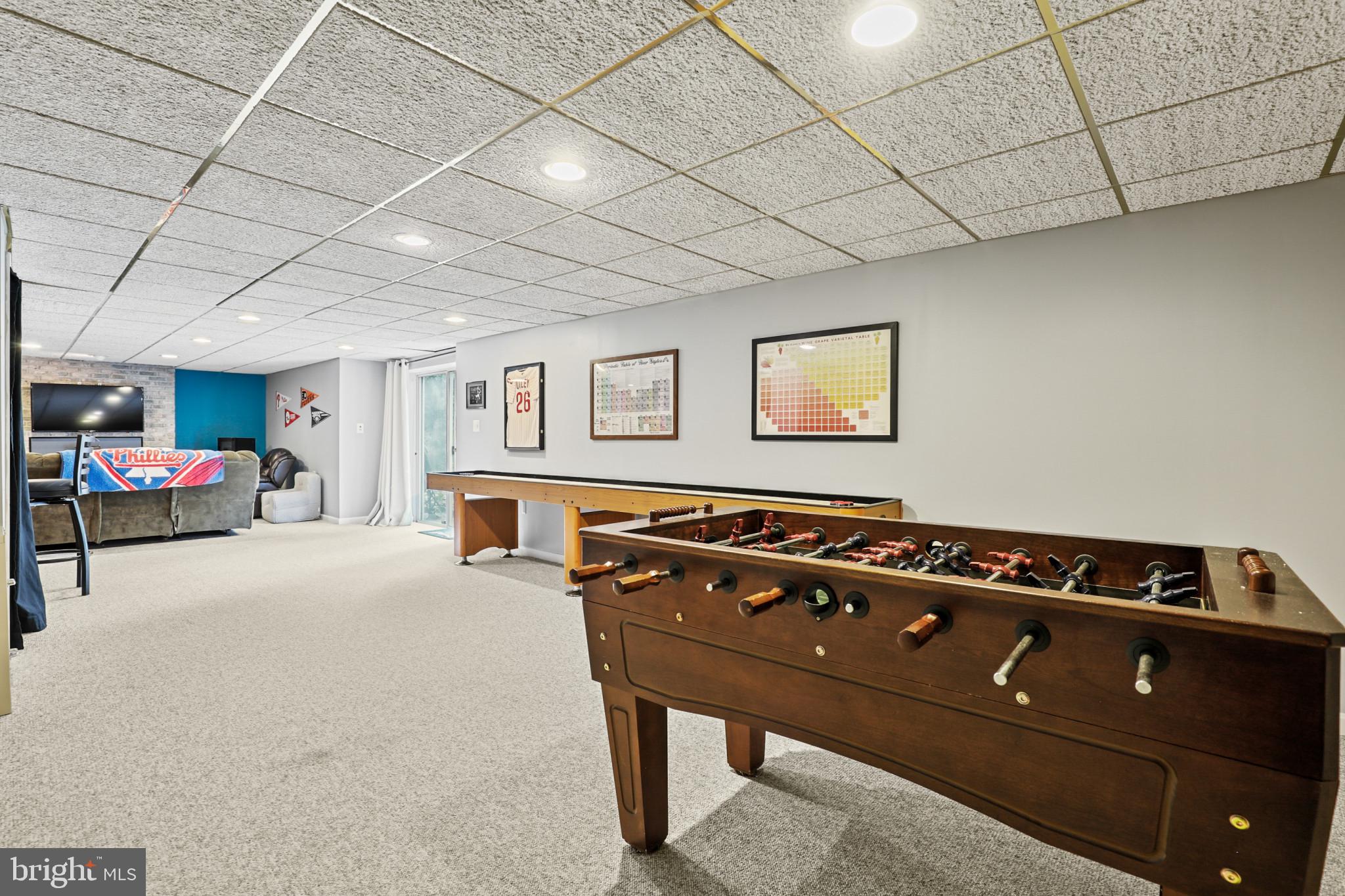 OVERVIEW MANOR - Residential