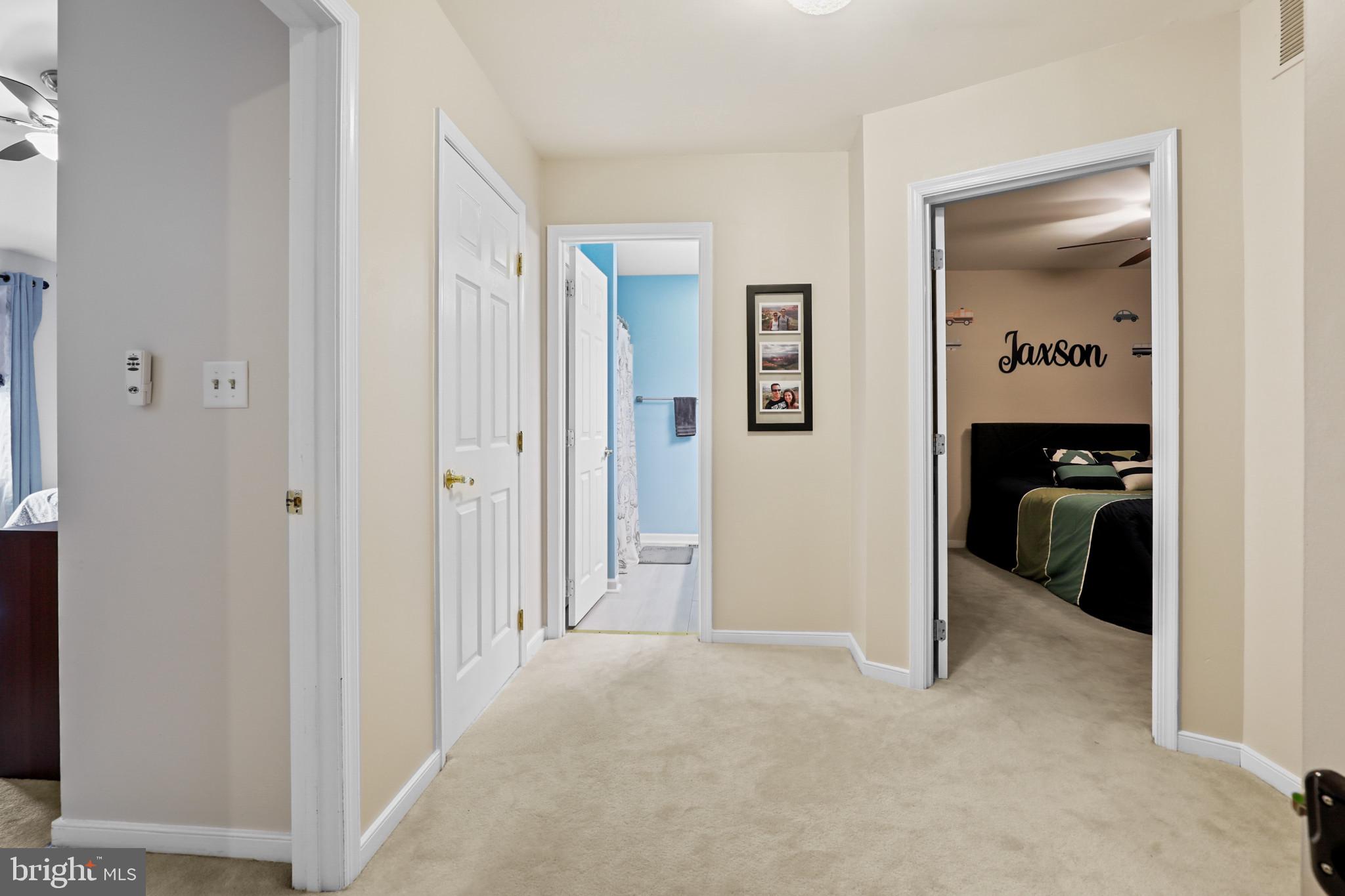 OVERVIEW MANOR - Residential