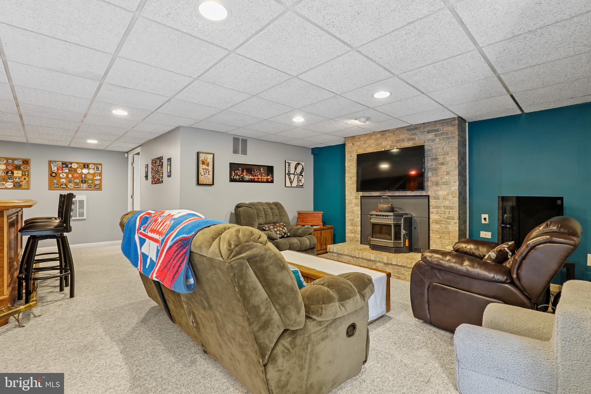 OVERVIEW MANOR - Residential