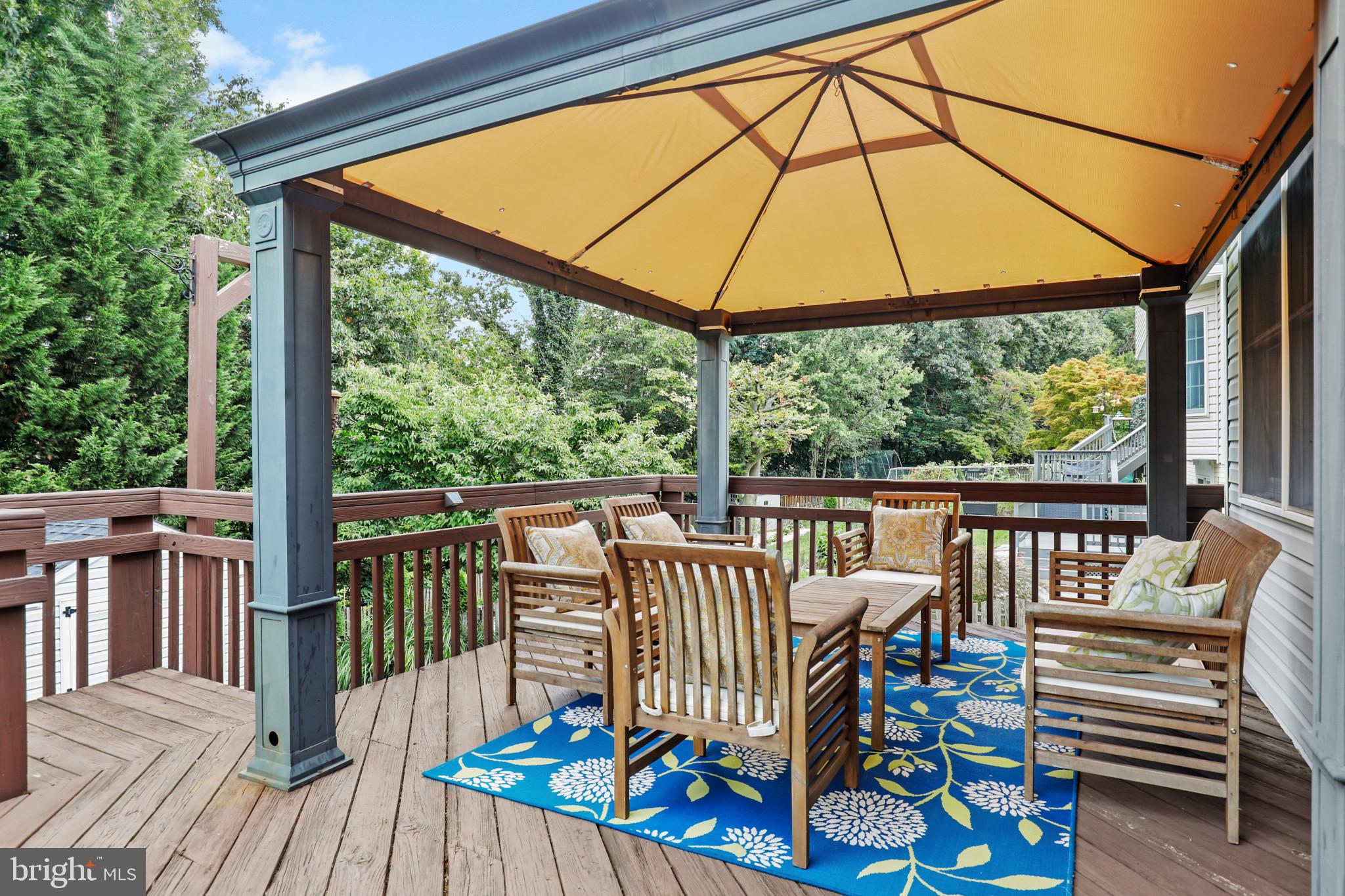 OVERVIEW MANOR - Residential