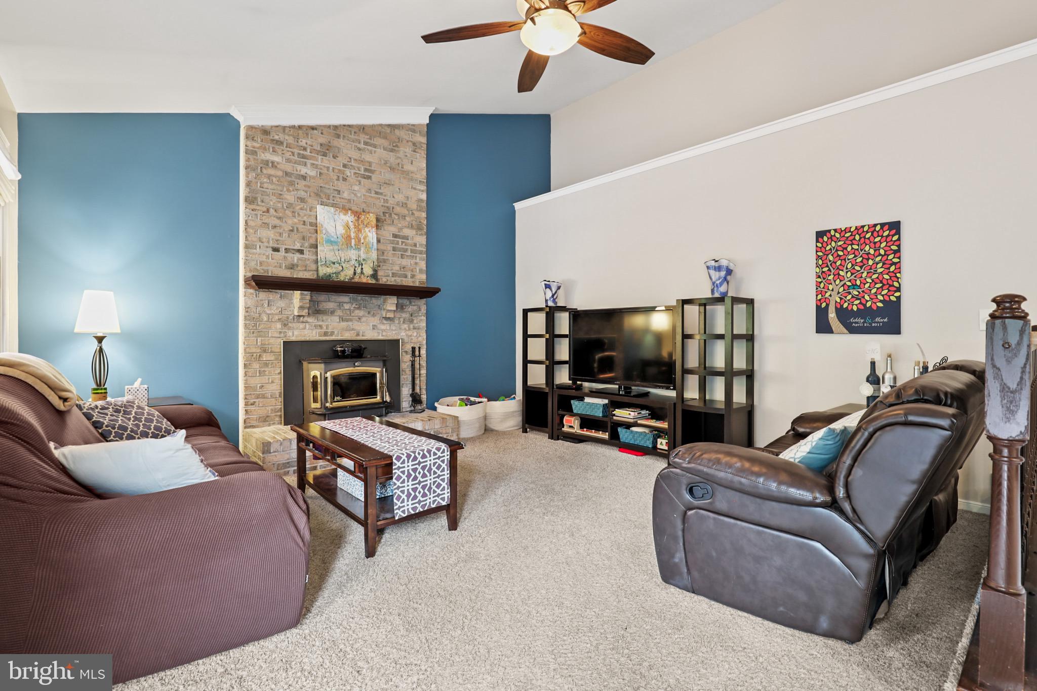 OVERVIEW MANOR - Residential