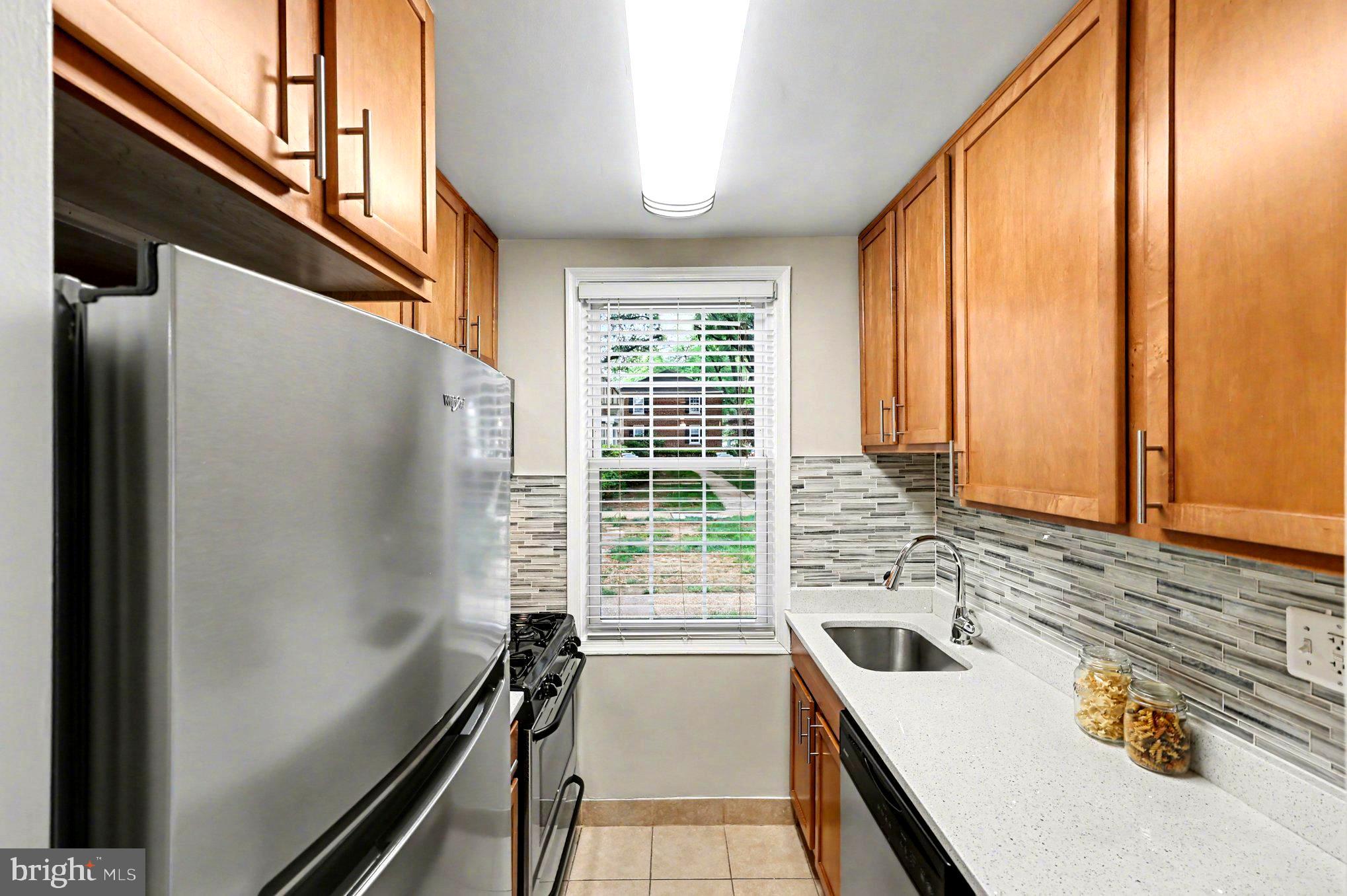 222 N THOMAS STREET 222-3