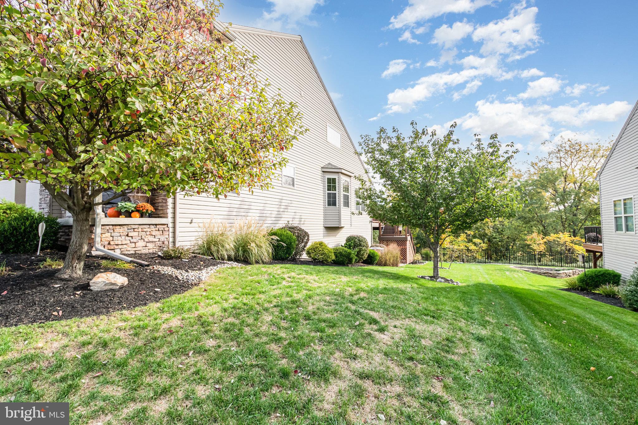 WYNDHURST MANOR - Residential