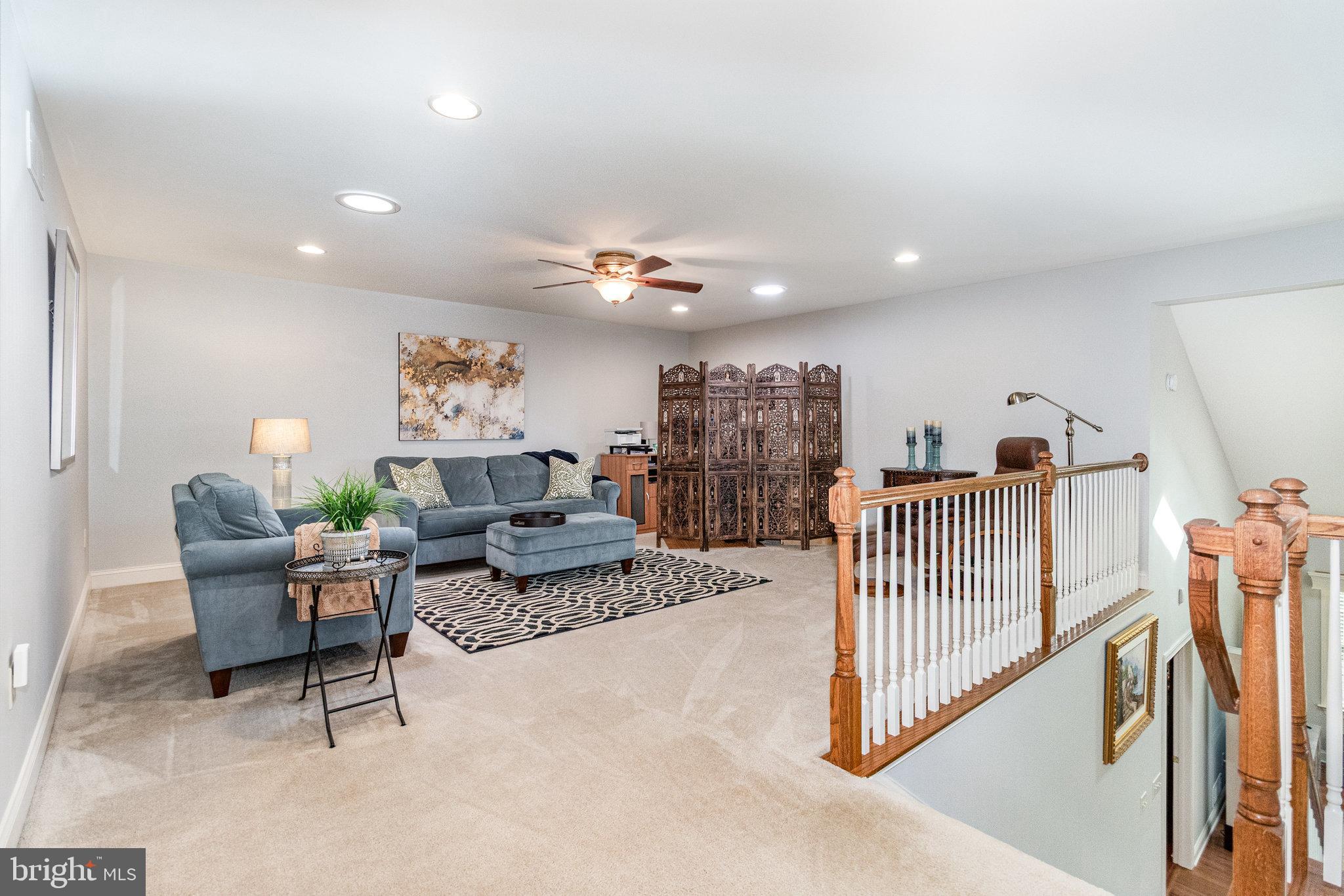 WYNDHURST MANOR - Residential