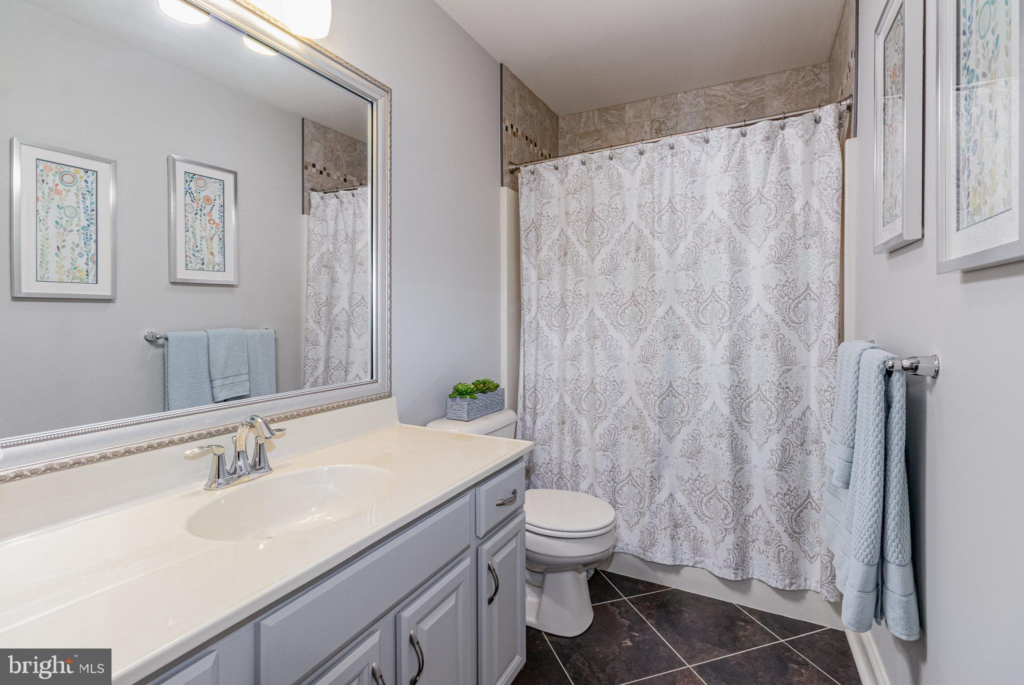 WYNDHURST MANOR - Residential