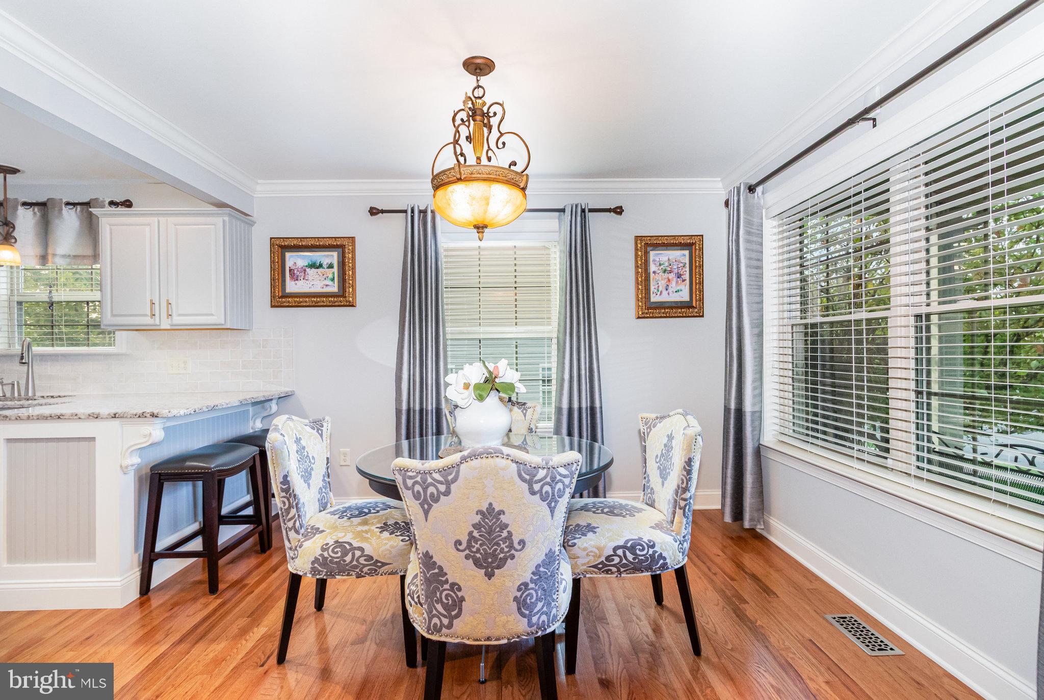 WYNDHURST MANOR - Residential