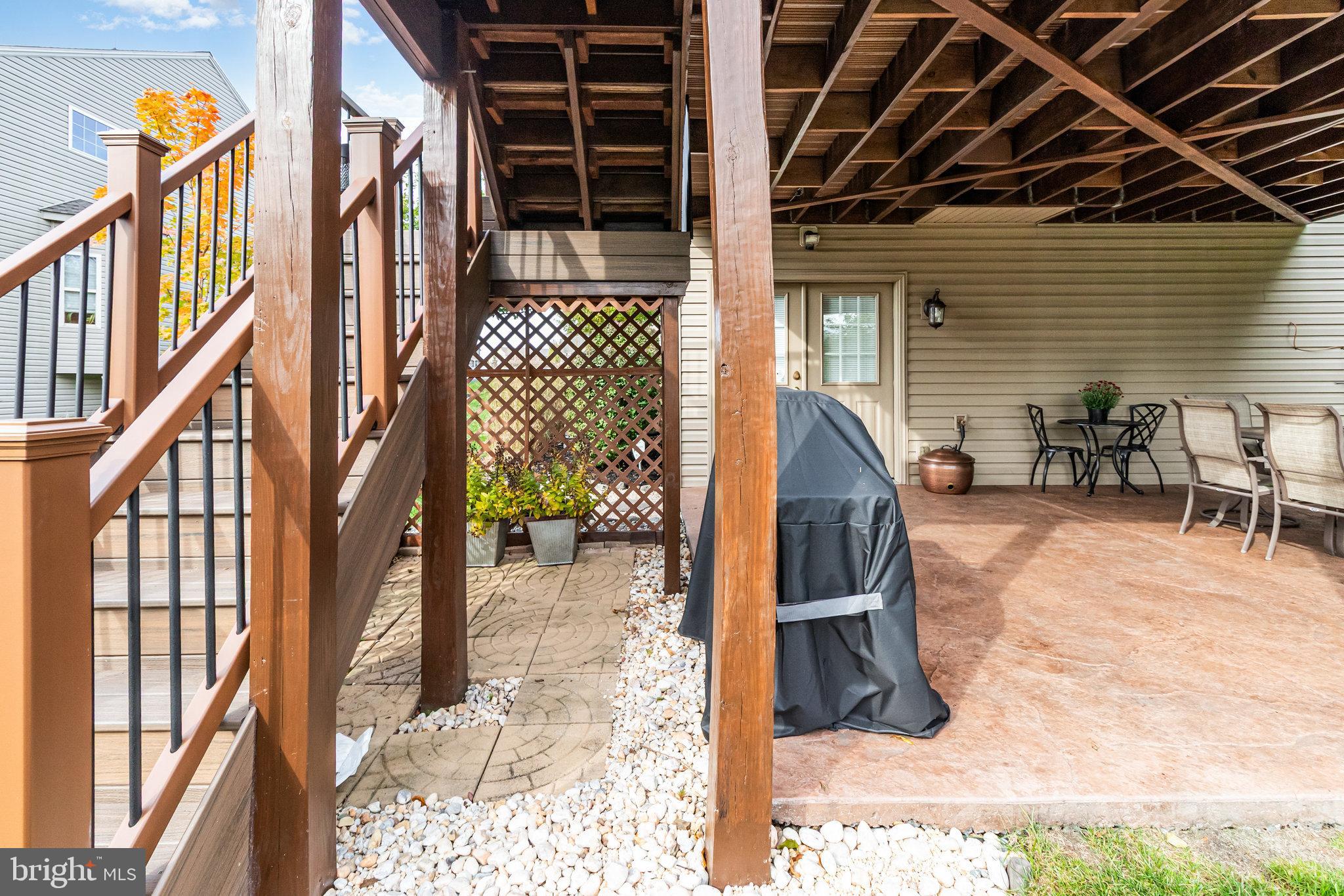 WYNDHURST MANOR - Residential