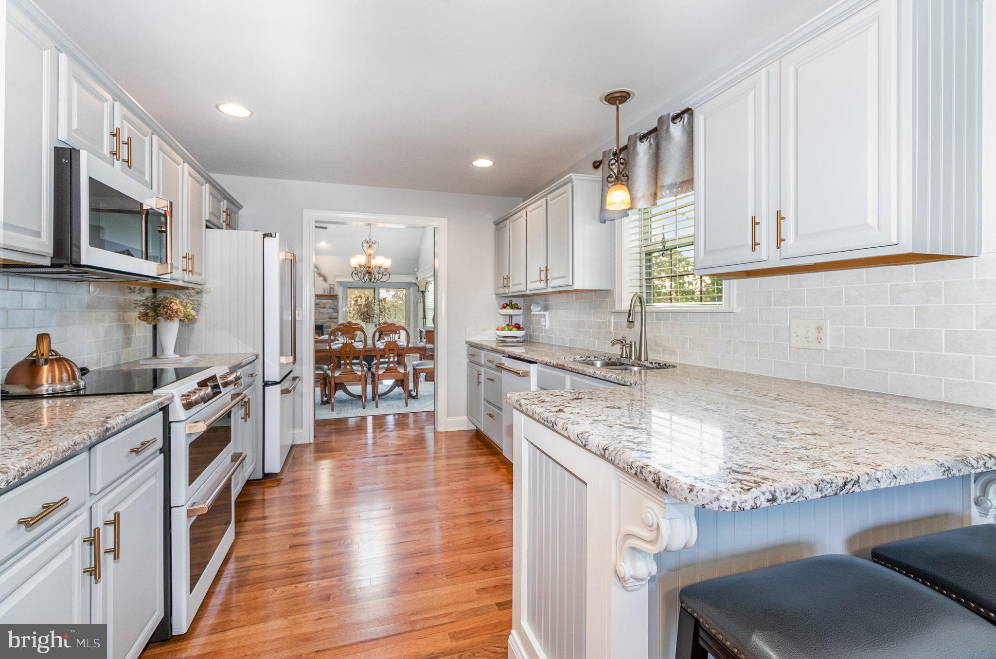 WYNDHURST MANOR - Residential