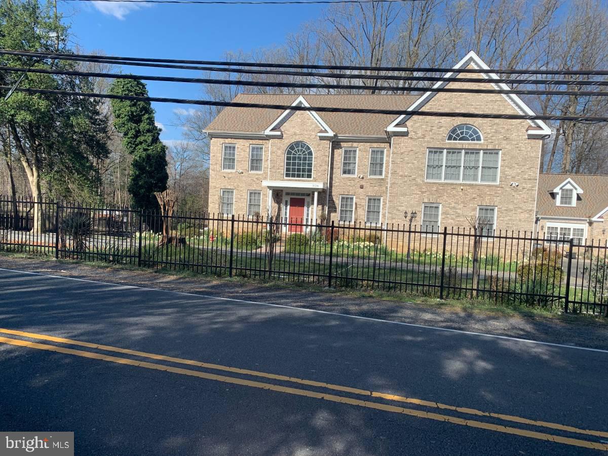 PINE RIDGE - Residential Lease