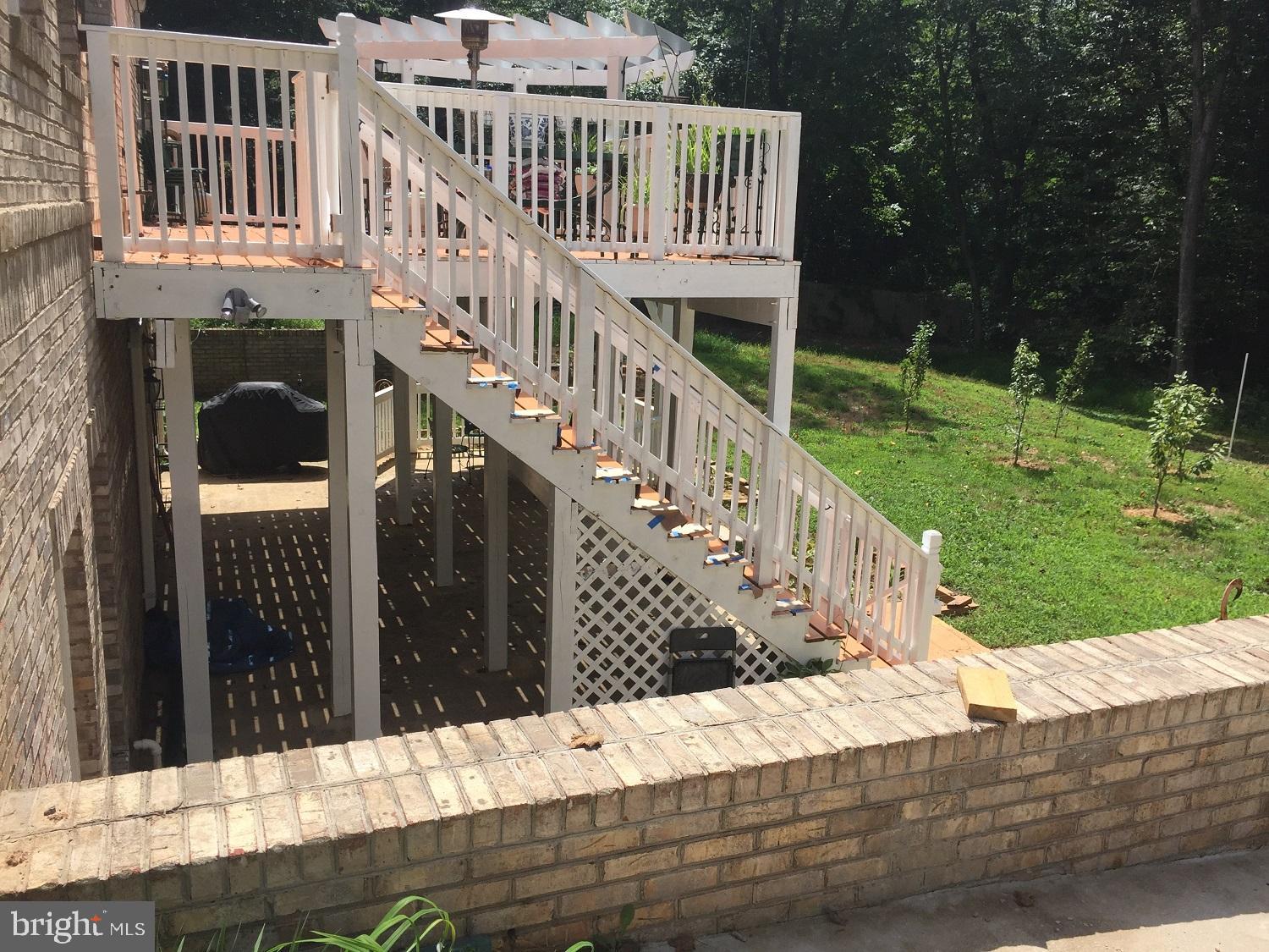 PINE RIDGE - Residential Lease