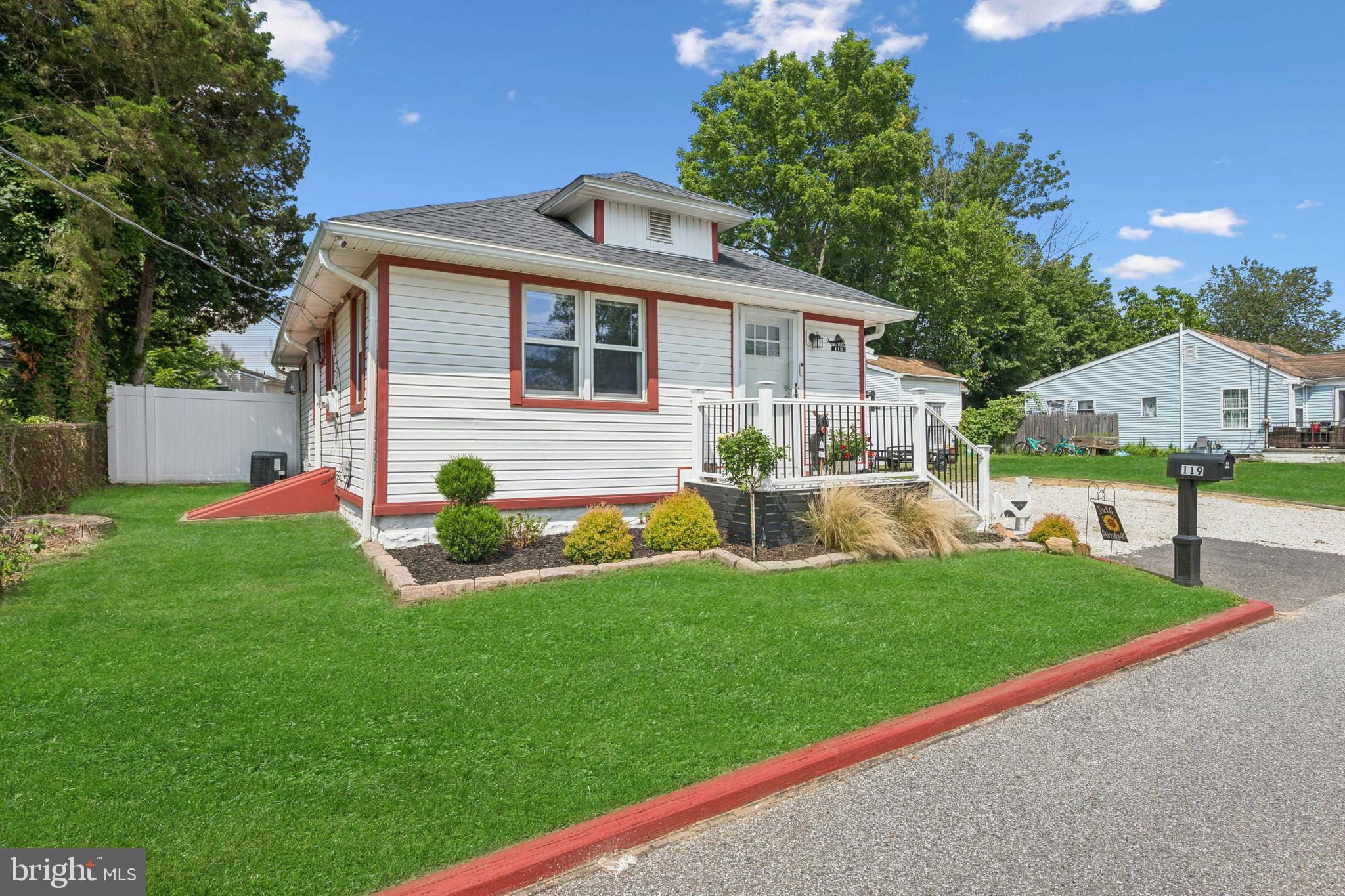 119 IVY LANE