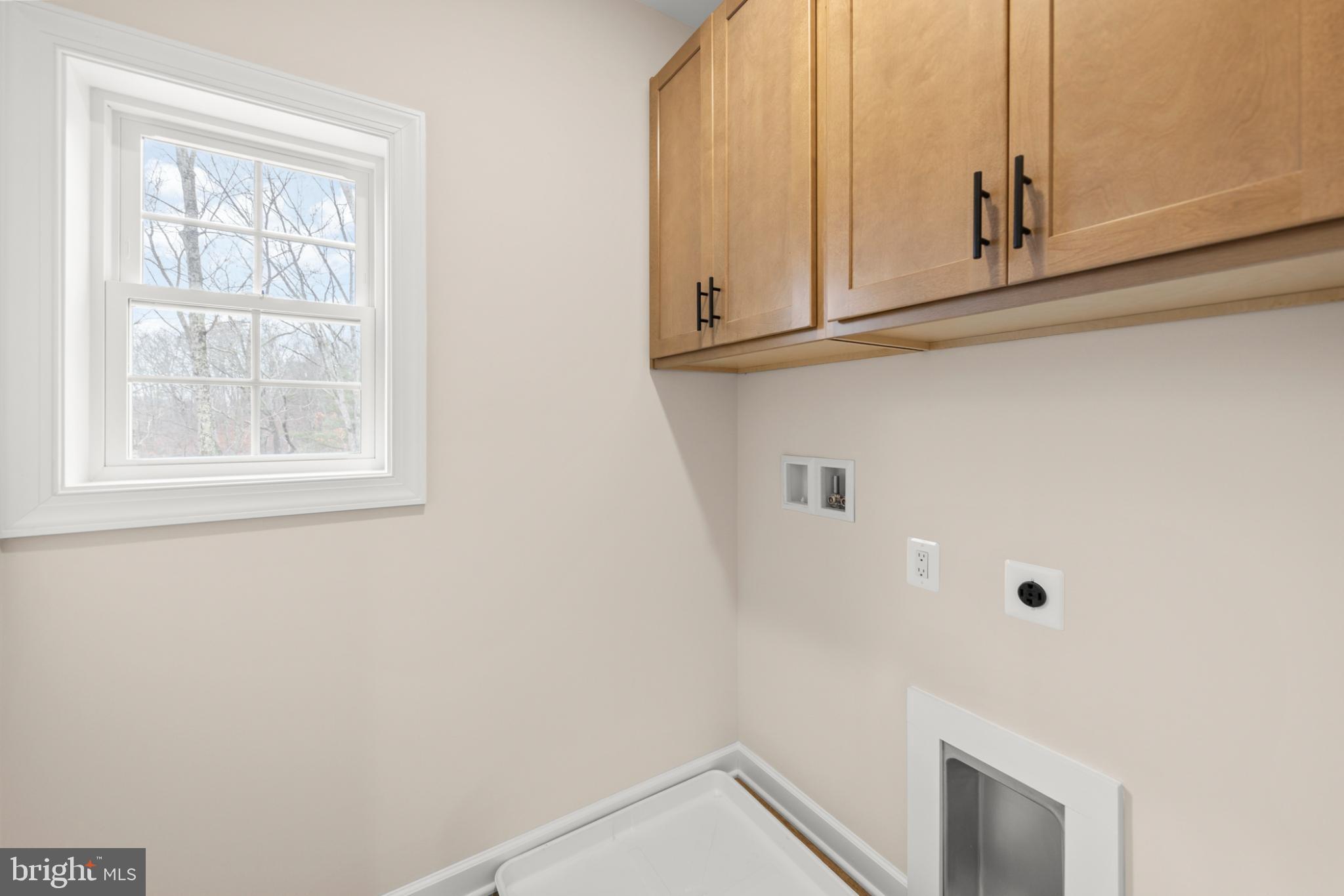 GREATLAND FARMS LAKE - Residential