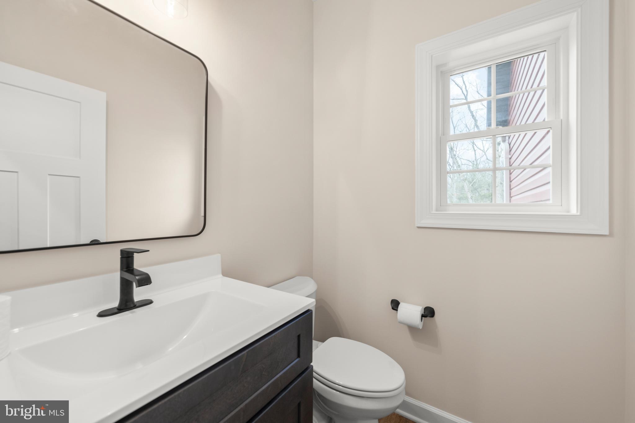 GREATLAND FARMS LAKE - Residential