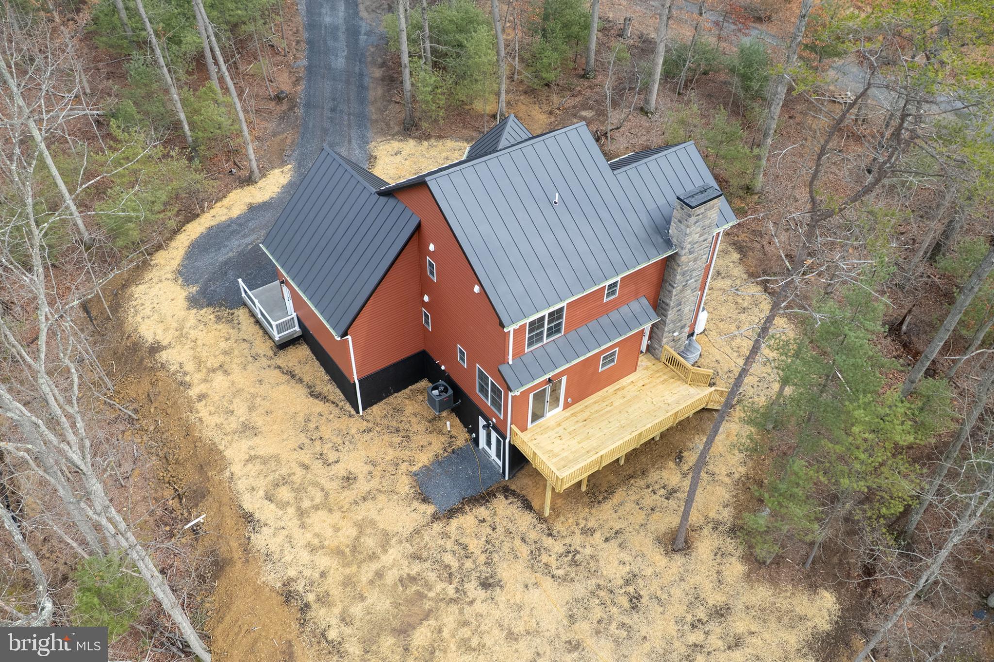 GREATLAND FARMS LAKE - Residential