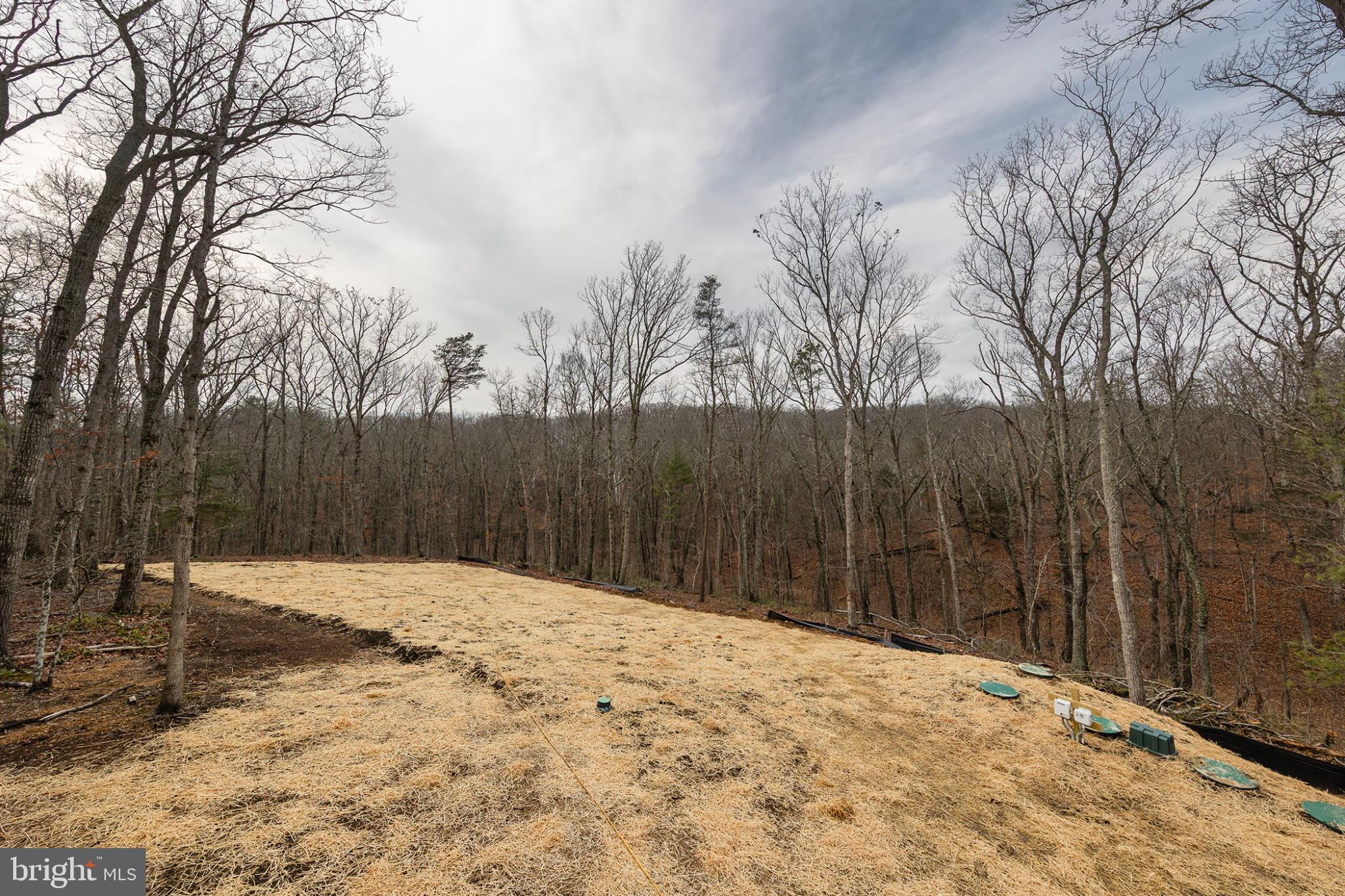 GREATLAND FARMS LAKE - Residential