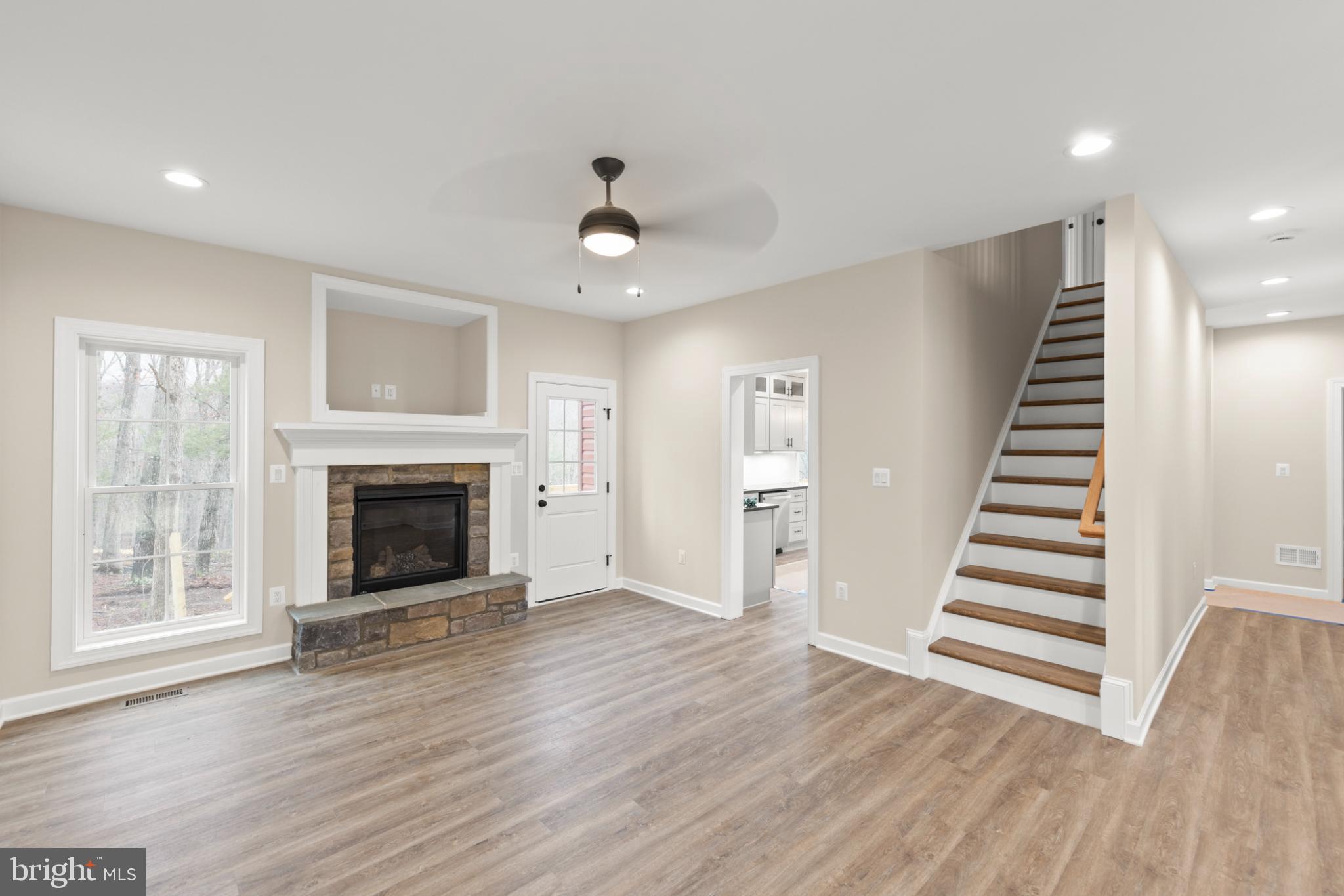 GREATLAND FARMS LAKE - Residential