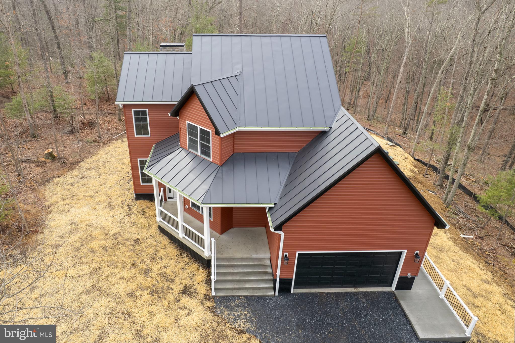 GREATLAND FARMS LAKE - Residential