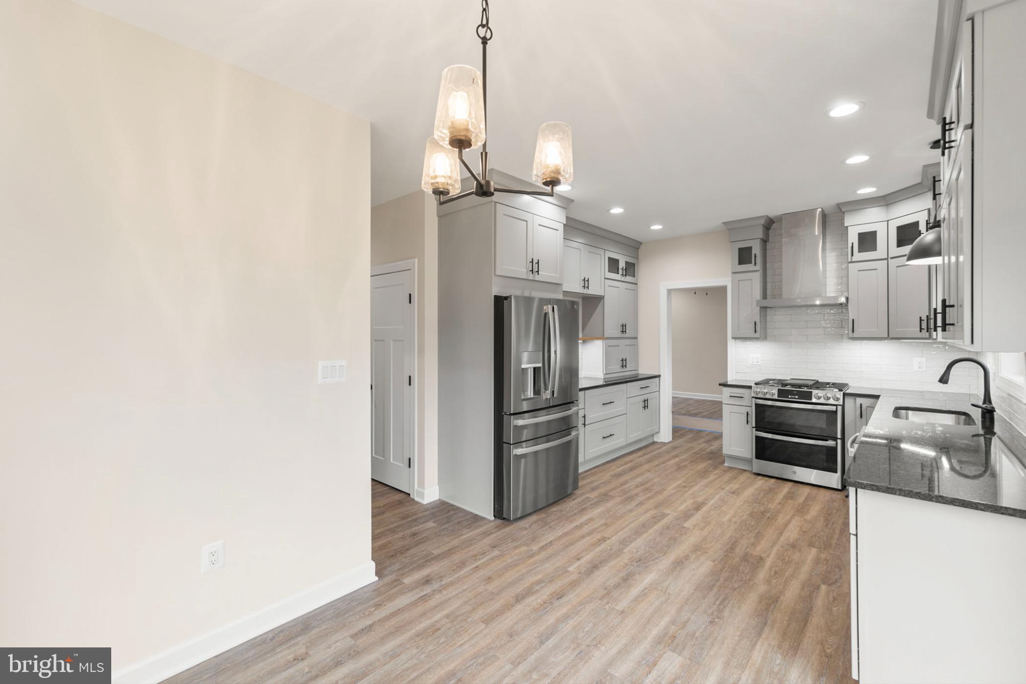 GREATLAND FARMS LAKE - Residential