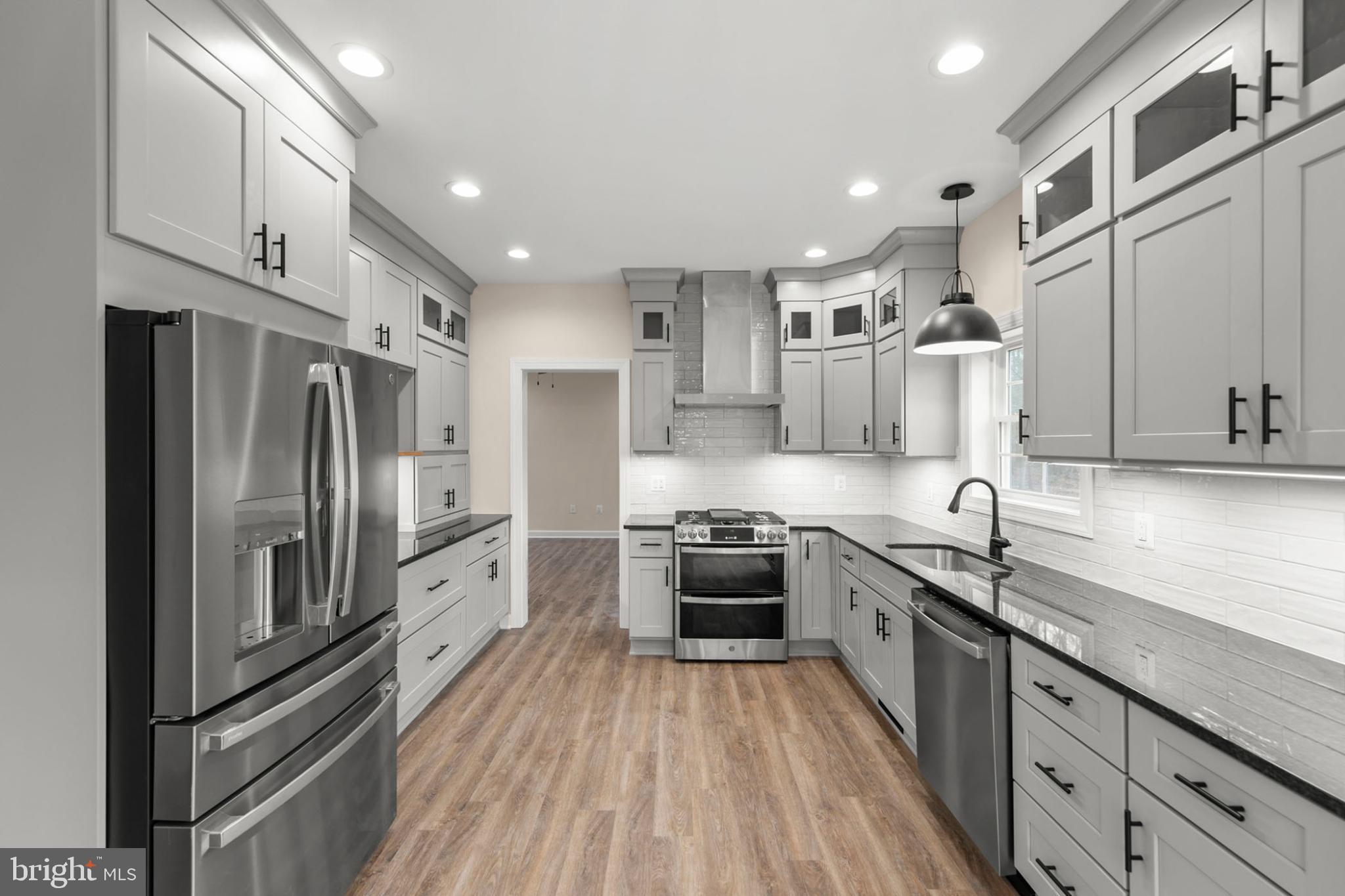 GREATLAND FARMS LAKE - Residential