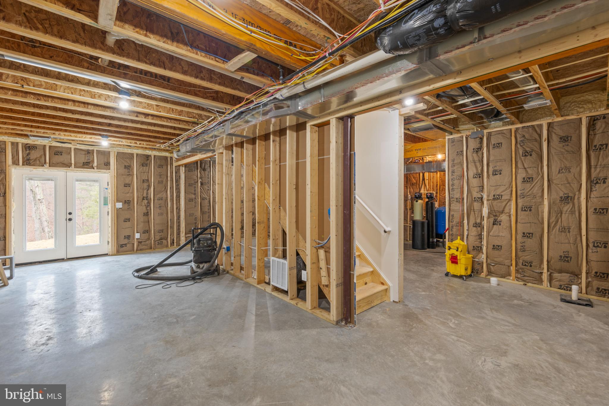 GREATLAND FARMS LAKE - Residential