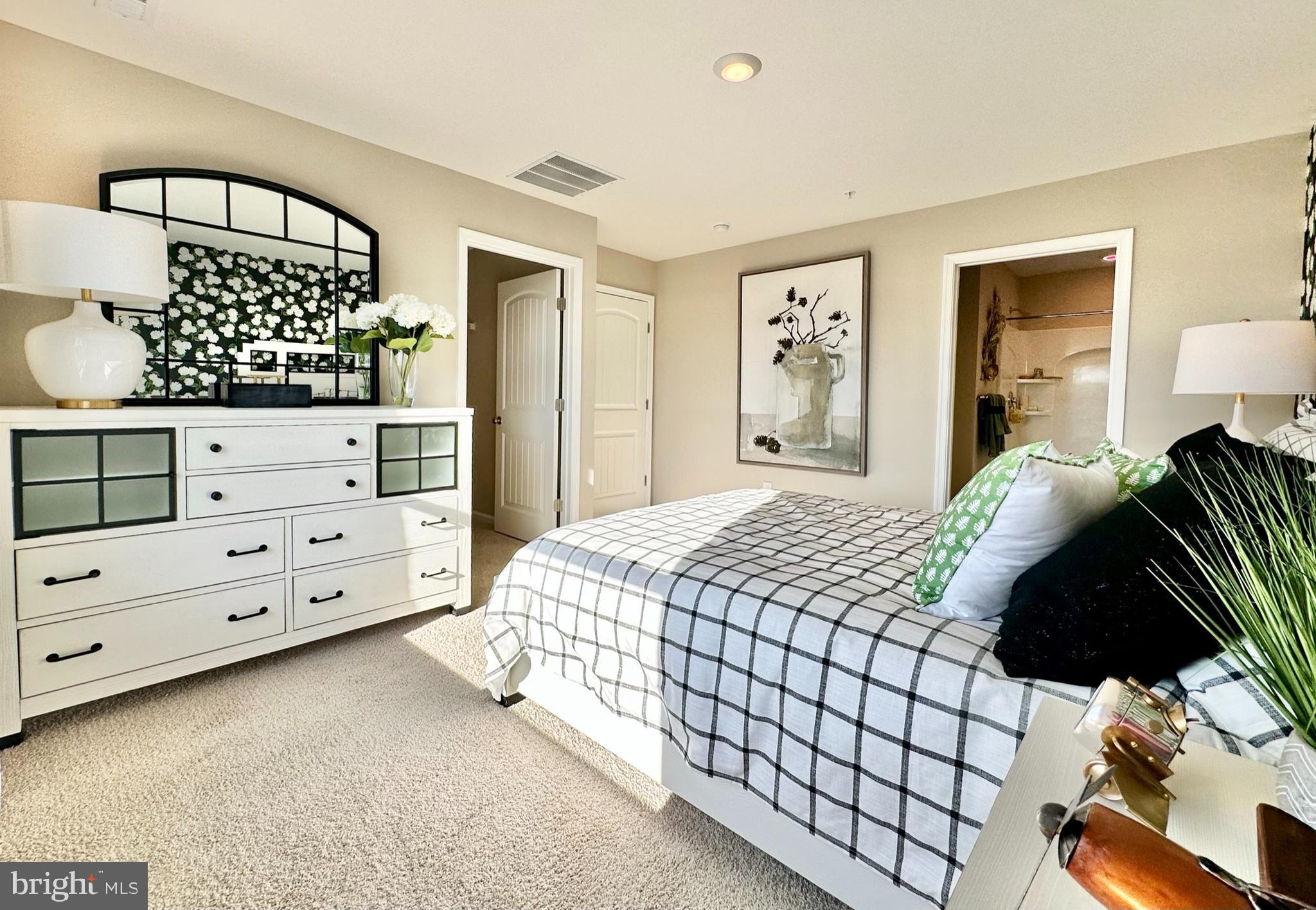 THE GRANARY AT DRAPER FARM - Residential