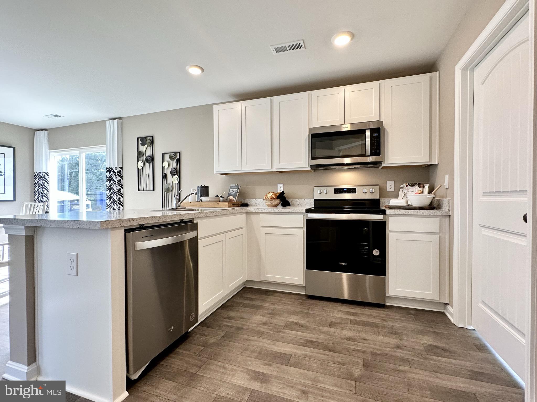 THE GRANARY AT DRAPER FARM - Residential