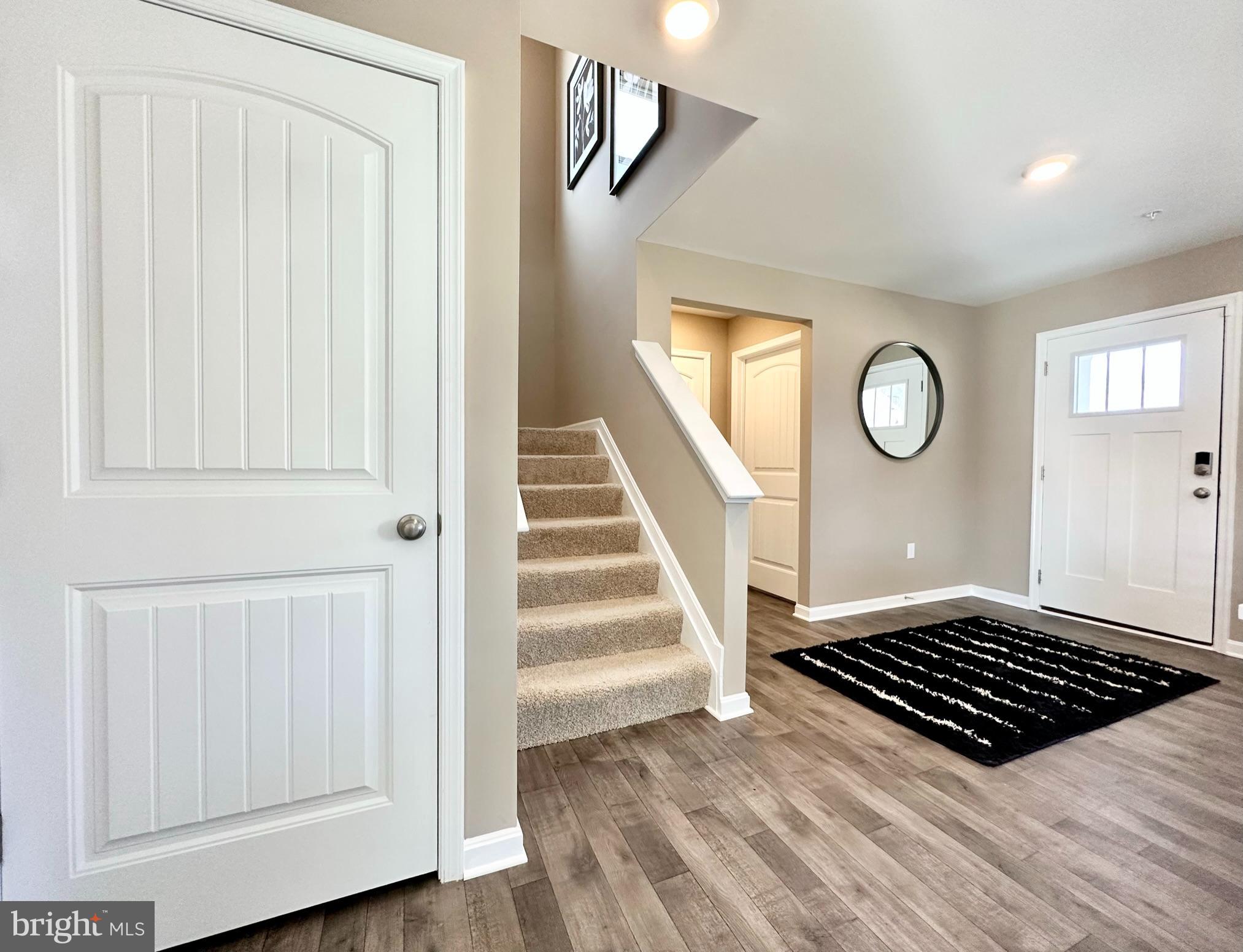 THE GRANARY AT DRAPER FARM - Residential