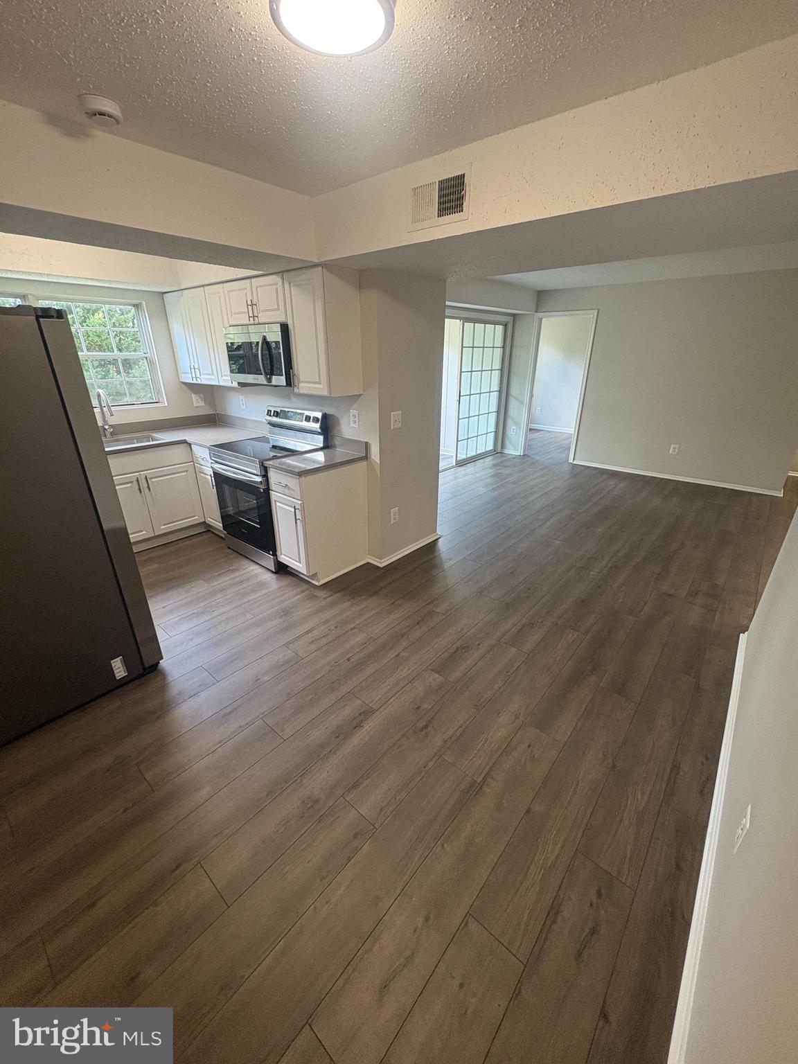 FOX CHAPEL AT TUDOR KNOLLS - Residential