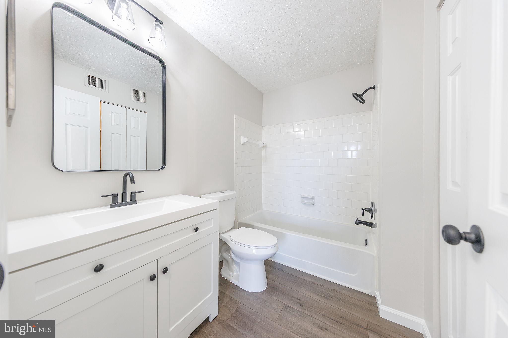 FOX CHAPEL AT TUDOR KNOLLS - Residential