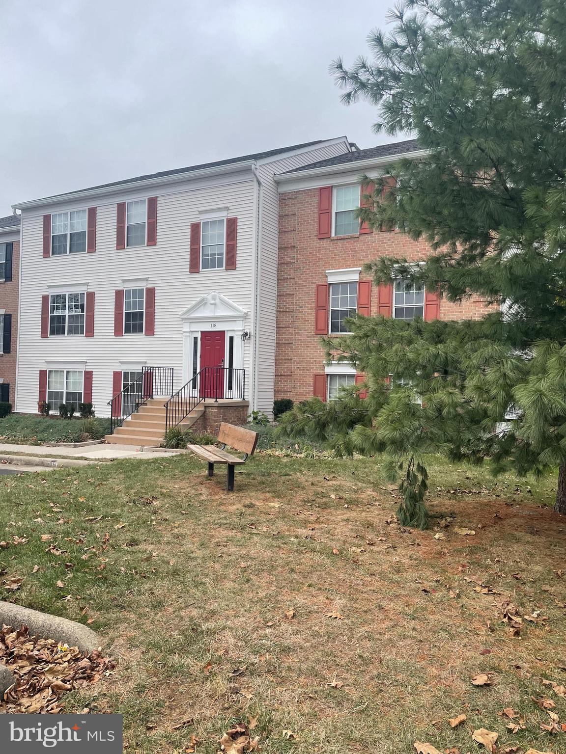 FOX CHAPEL AT TUDOR KNOLLS - Residential