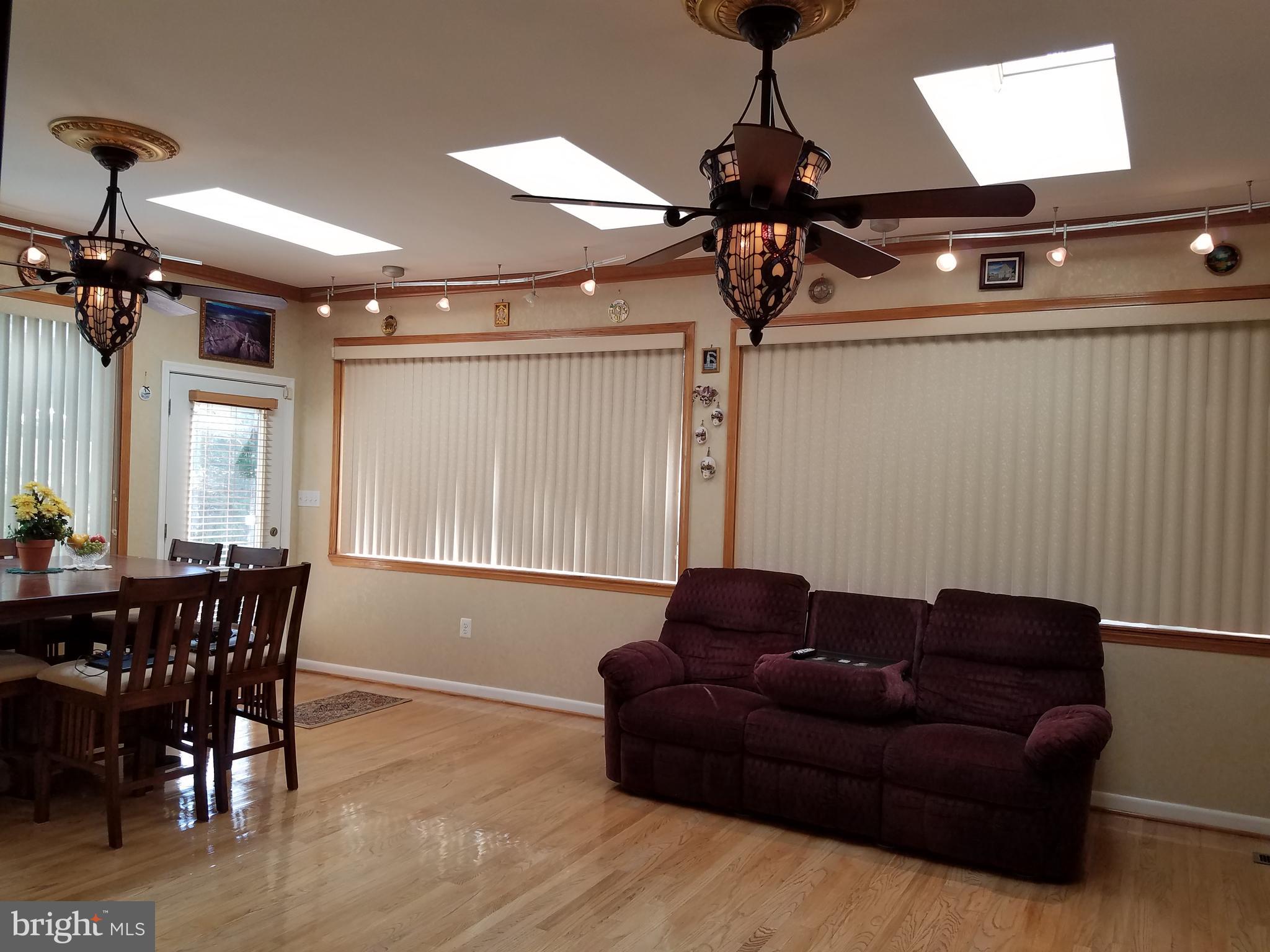 BEL PRE WOODS - Residential