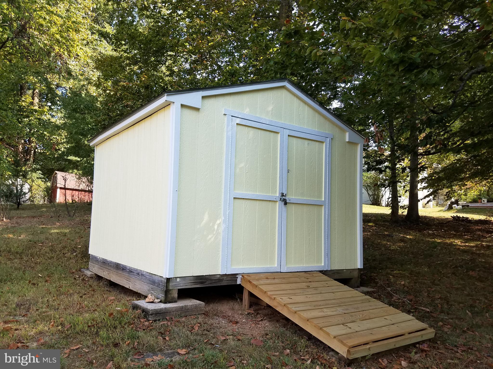 BEL PRE WOODS - Residential