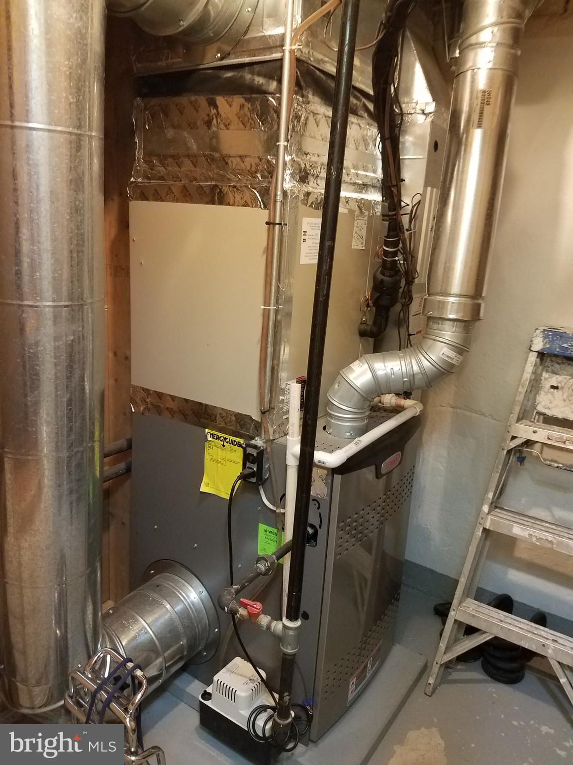 BEL PRE WOODS - Residential