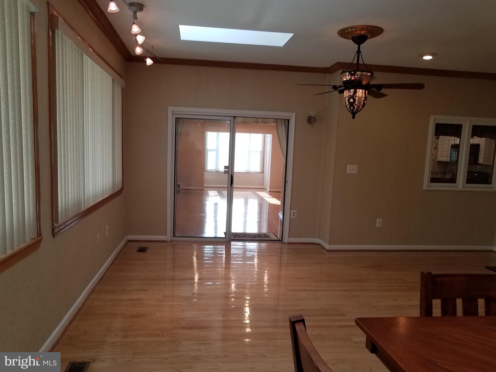 BEL PRE WOODS - Residential