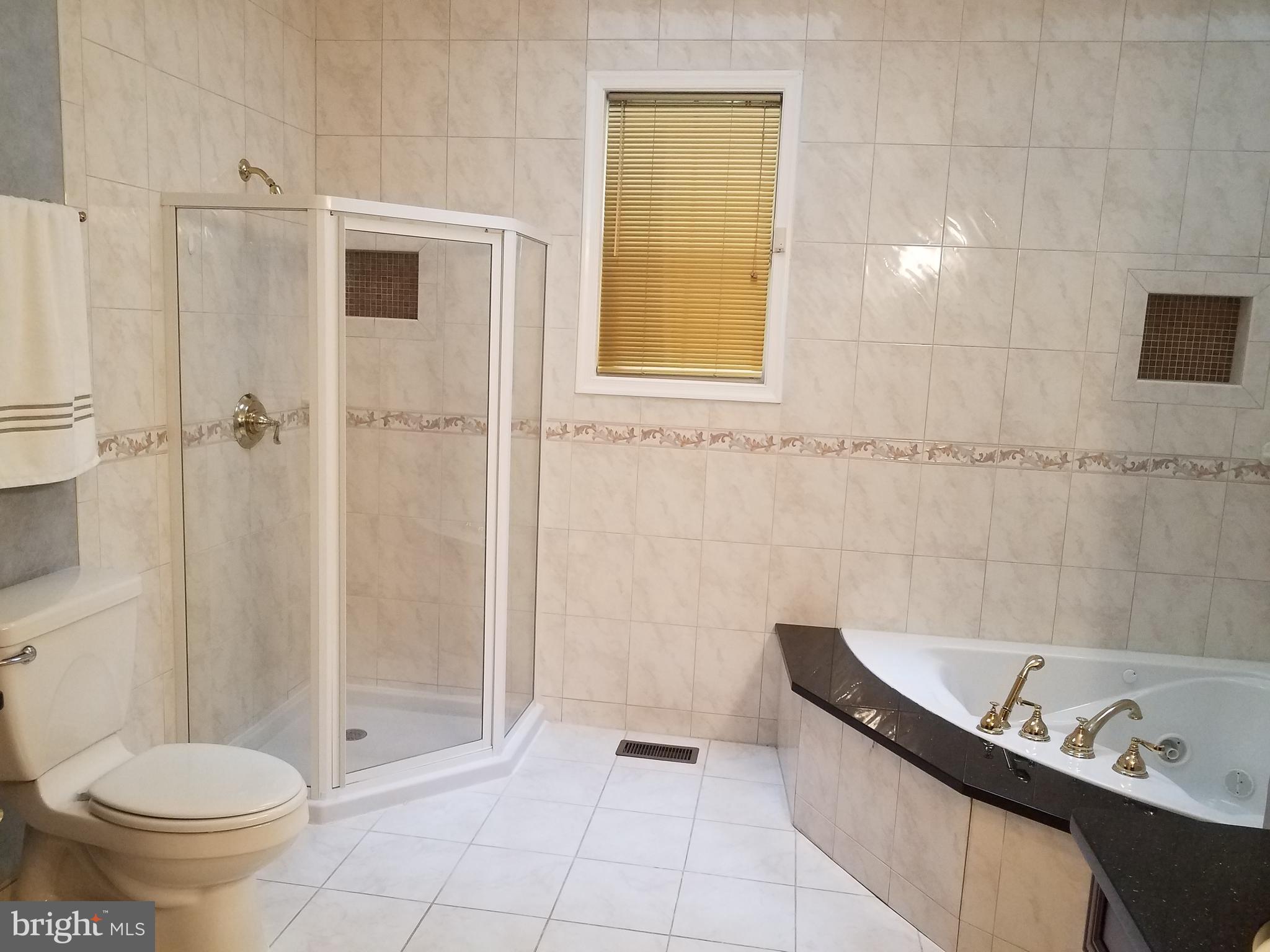 BEL PRE WOODS - Residential