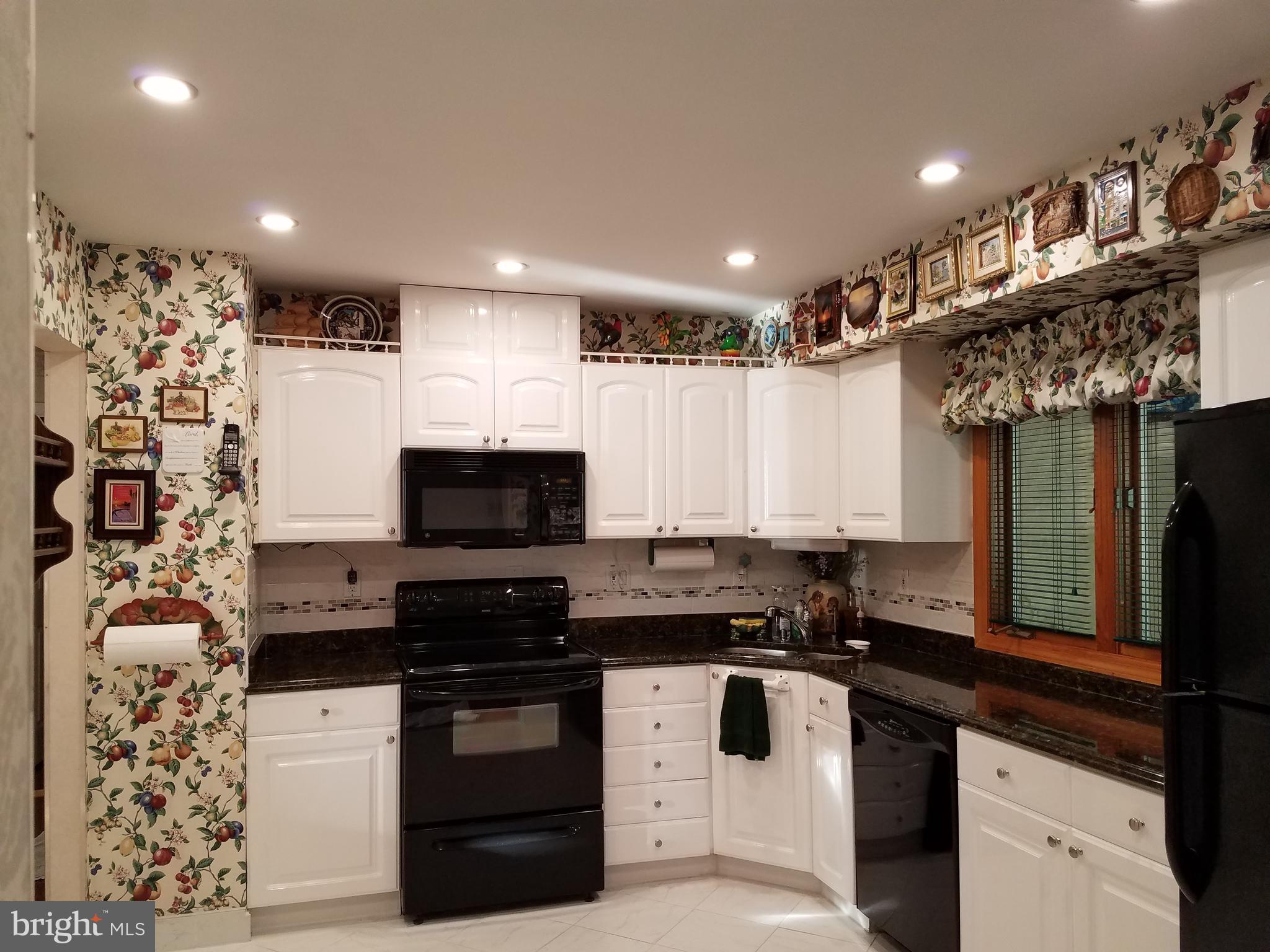 BEL PRE WOODS - Residential