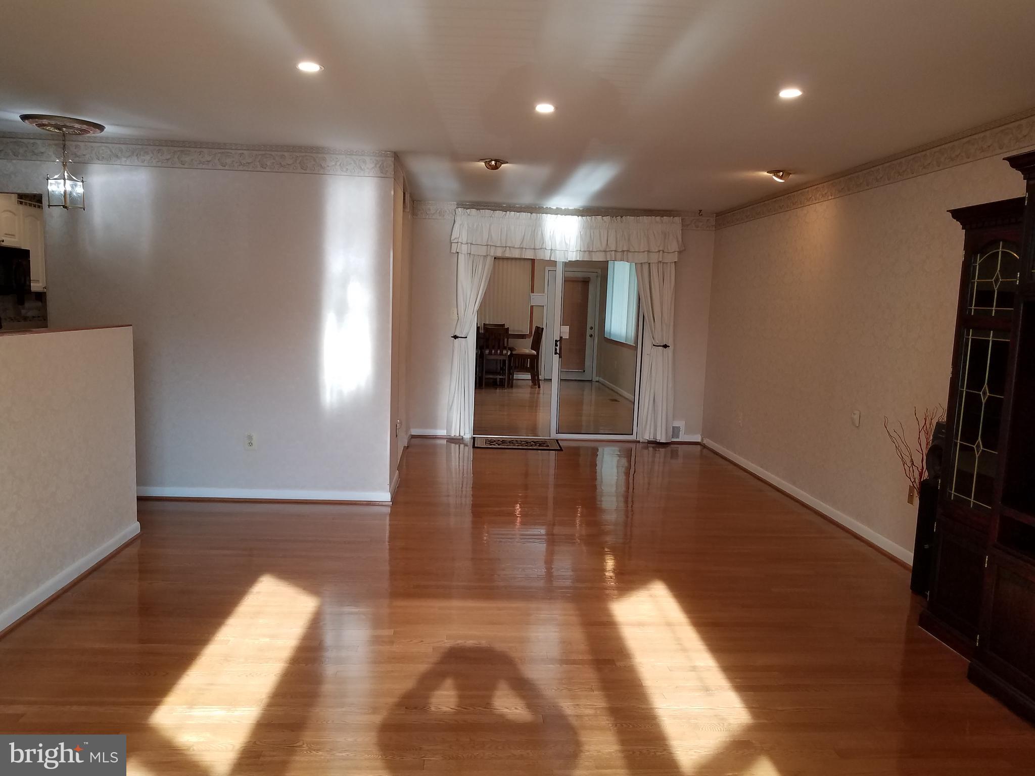 BEL PRE WOODS - Residential