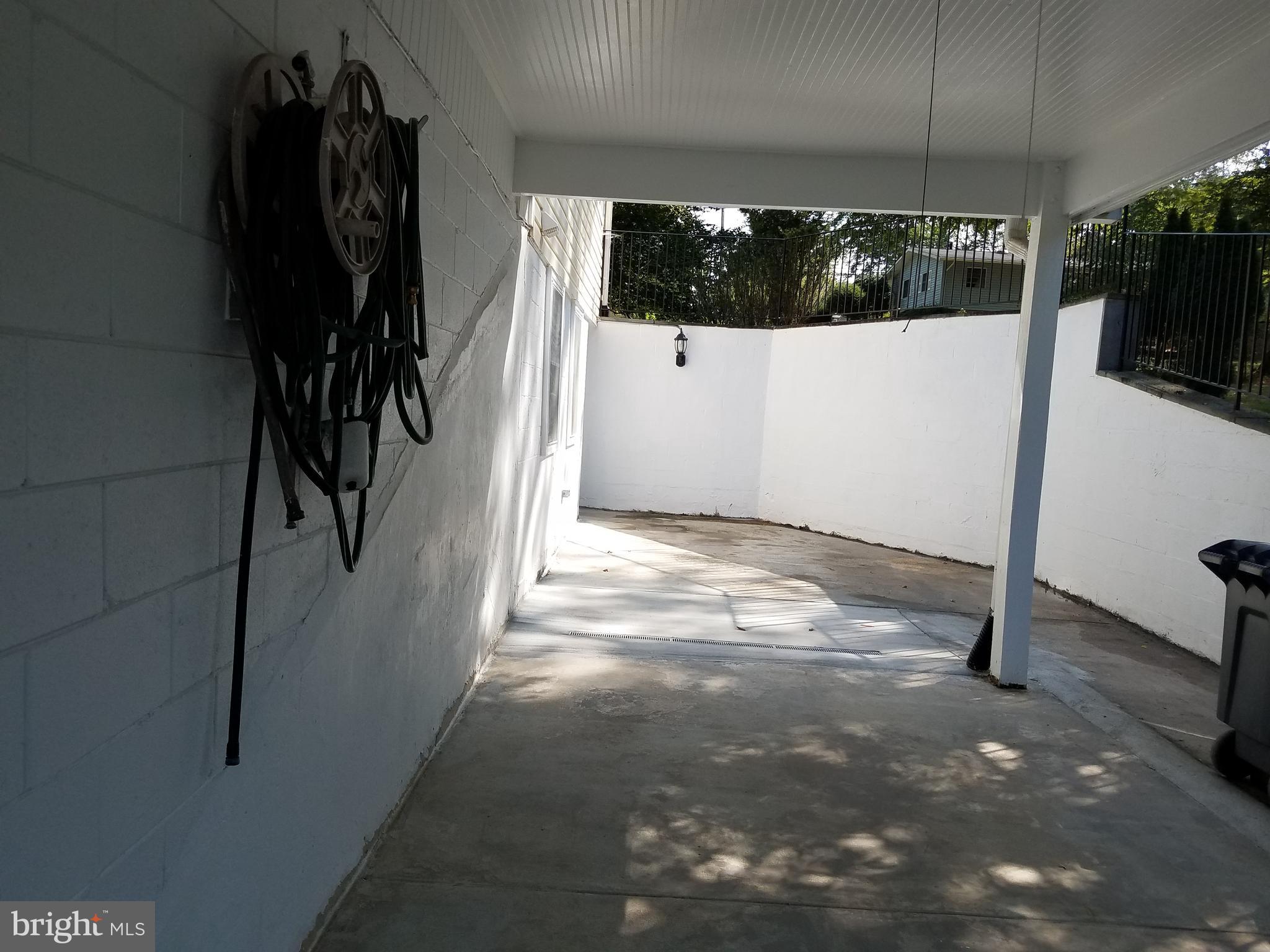 BEL PRE WOODS - Residential