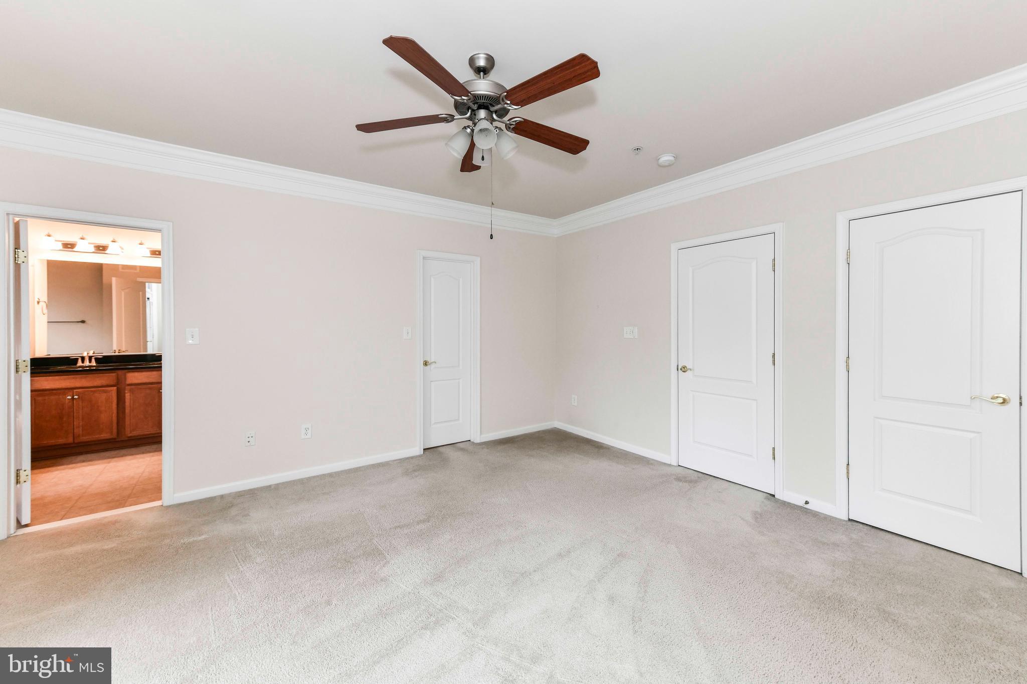 TOWNES CONDOMINIUMS - Residential Lease