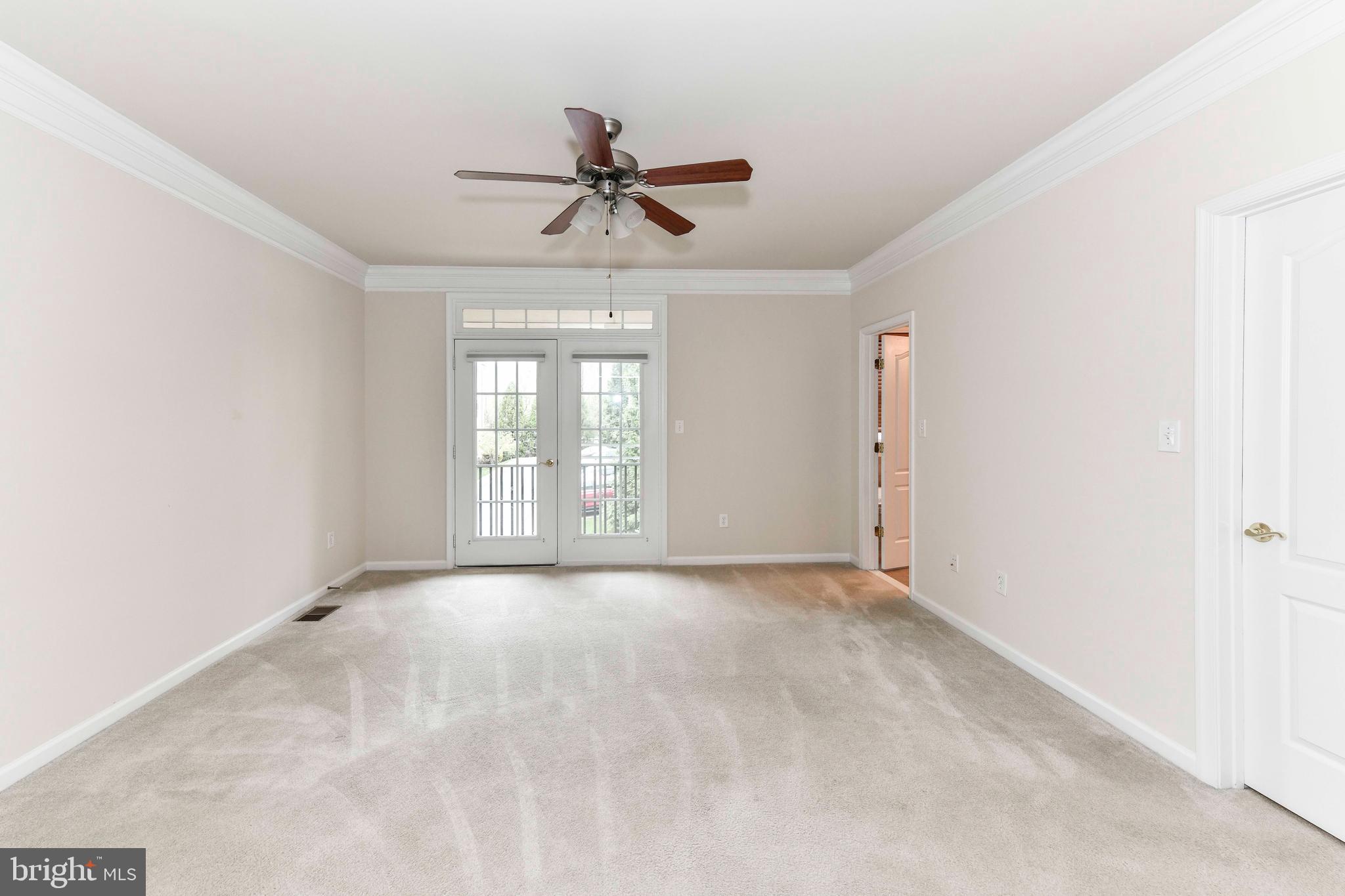 TOWNES CONDOMINIUMS - Residential Lease