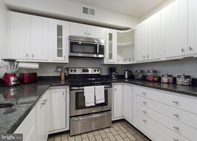 FEDERAL HILL HISTORIC DISTRICT - Residential Lease