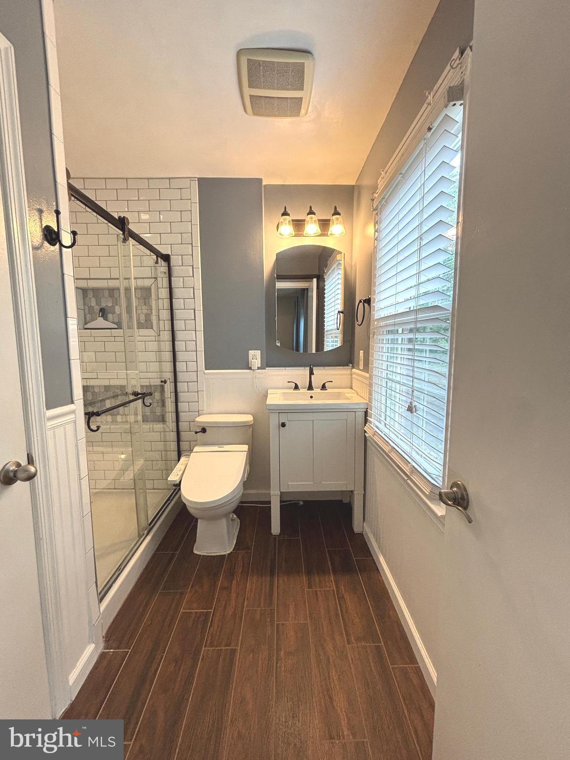 LAKE RIDGE - Residential