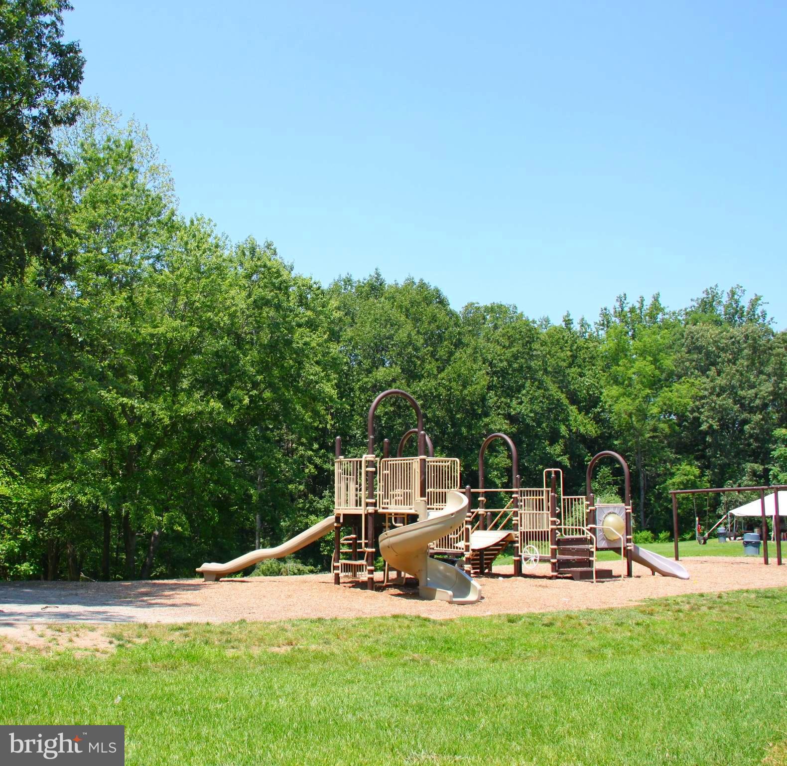 LAKE RIDGE - Residential