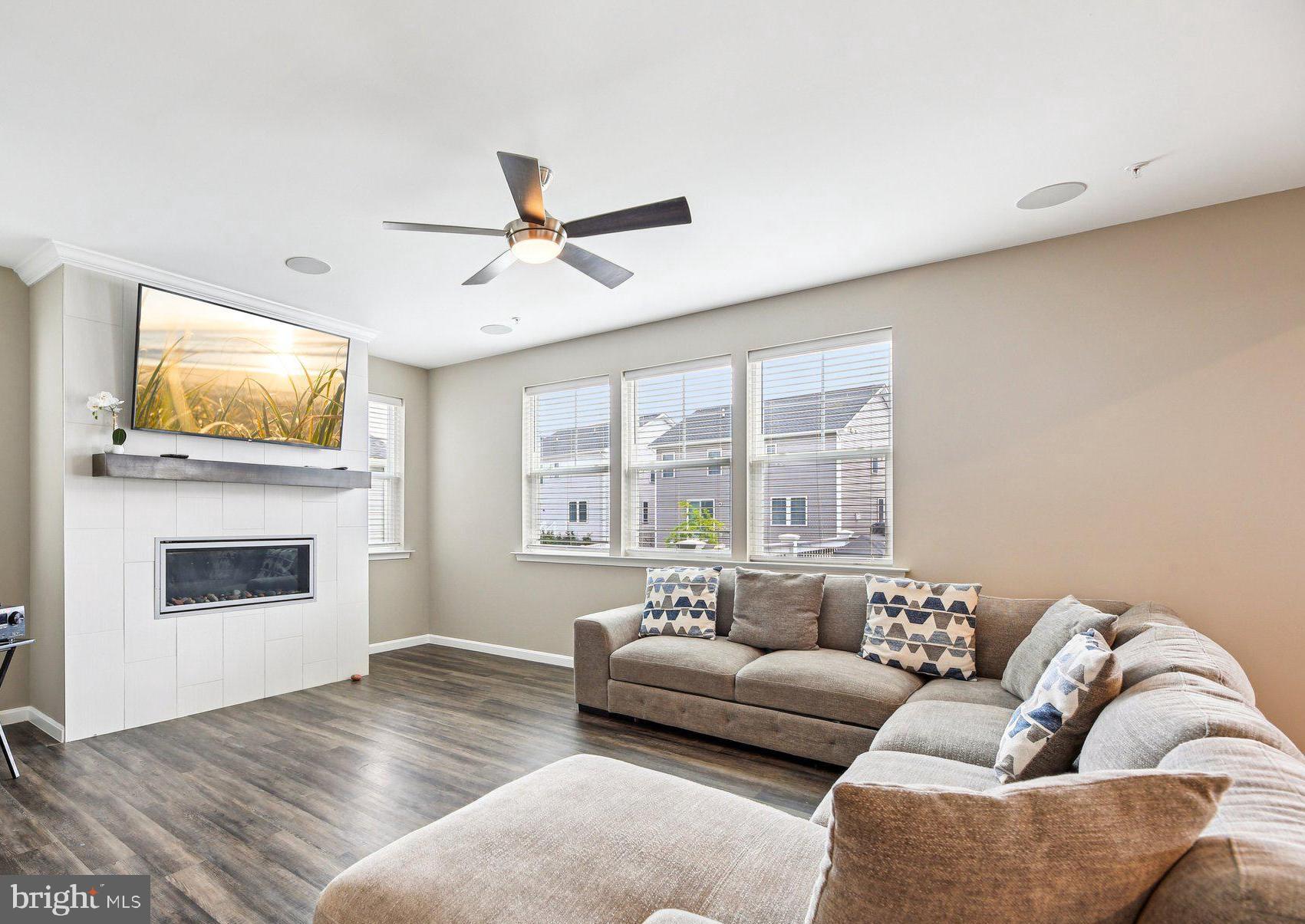 2668 ORCHARD ORIOLE WAY