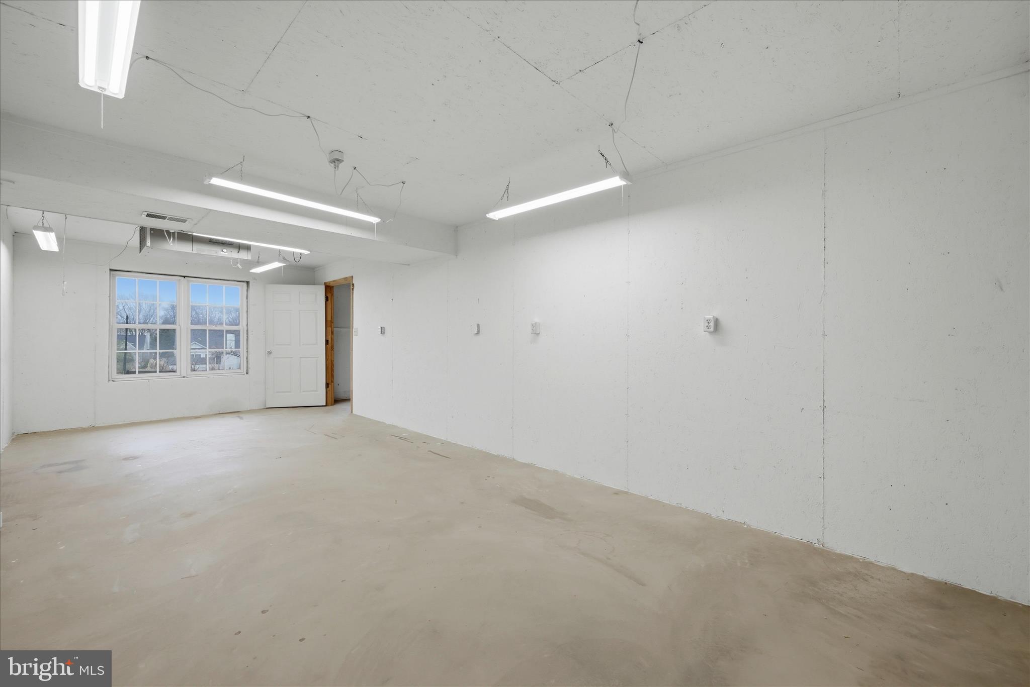 BATTLEFIELD ESTATES - Residential