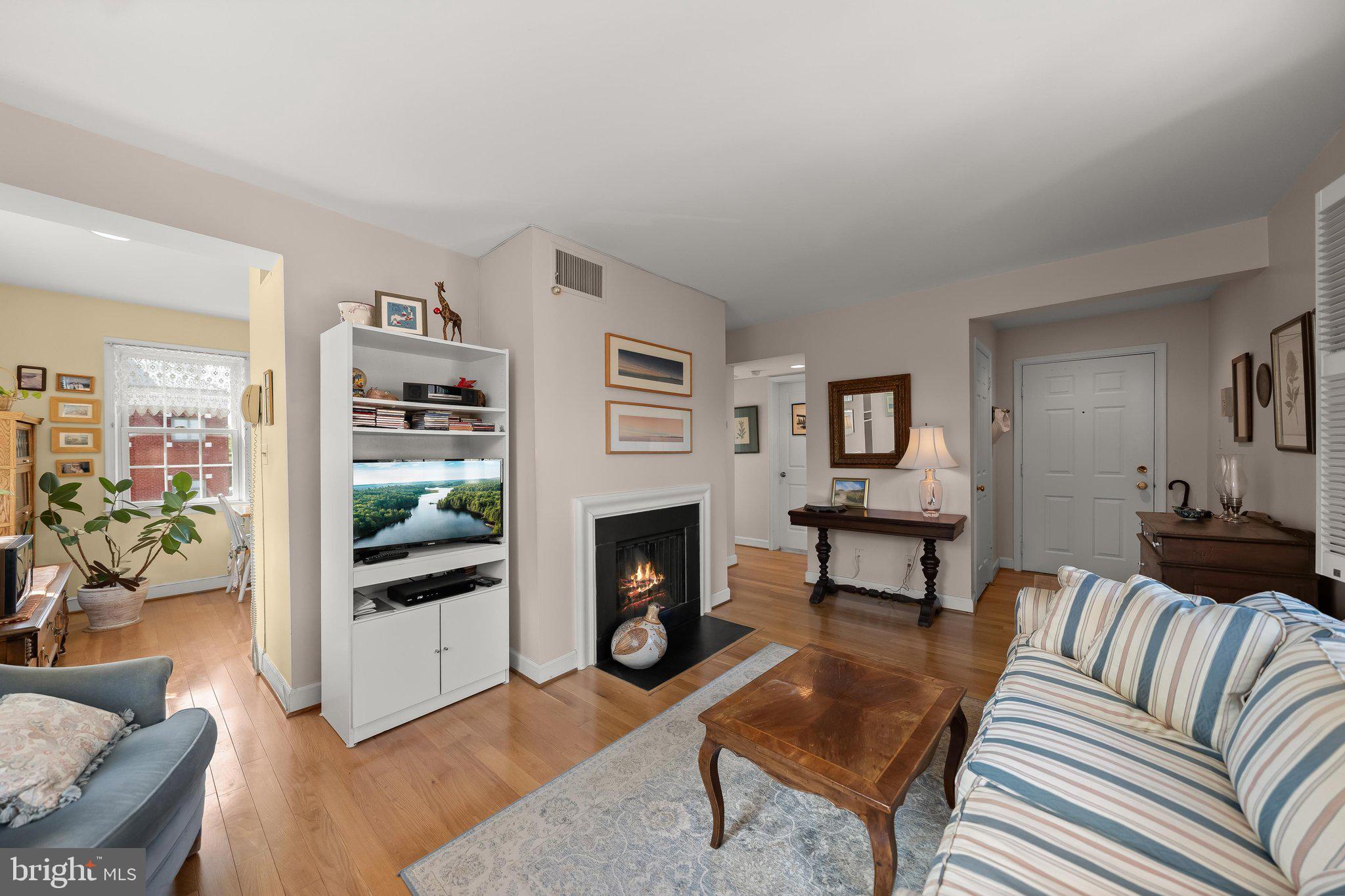 1211 N PITT STREET 3A